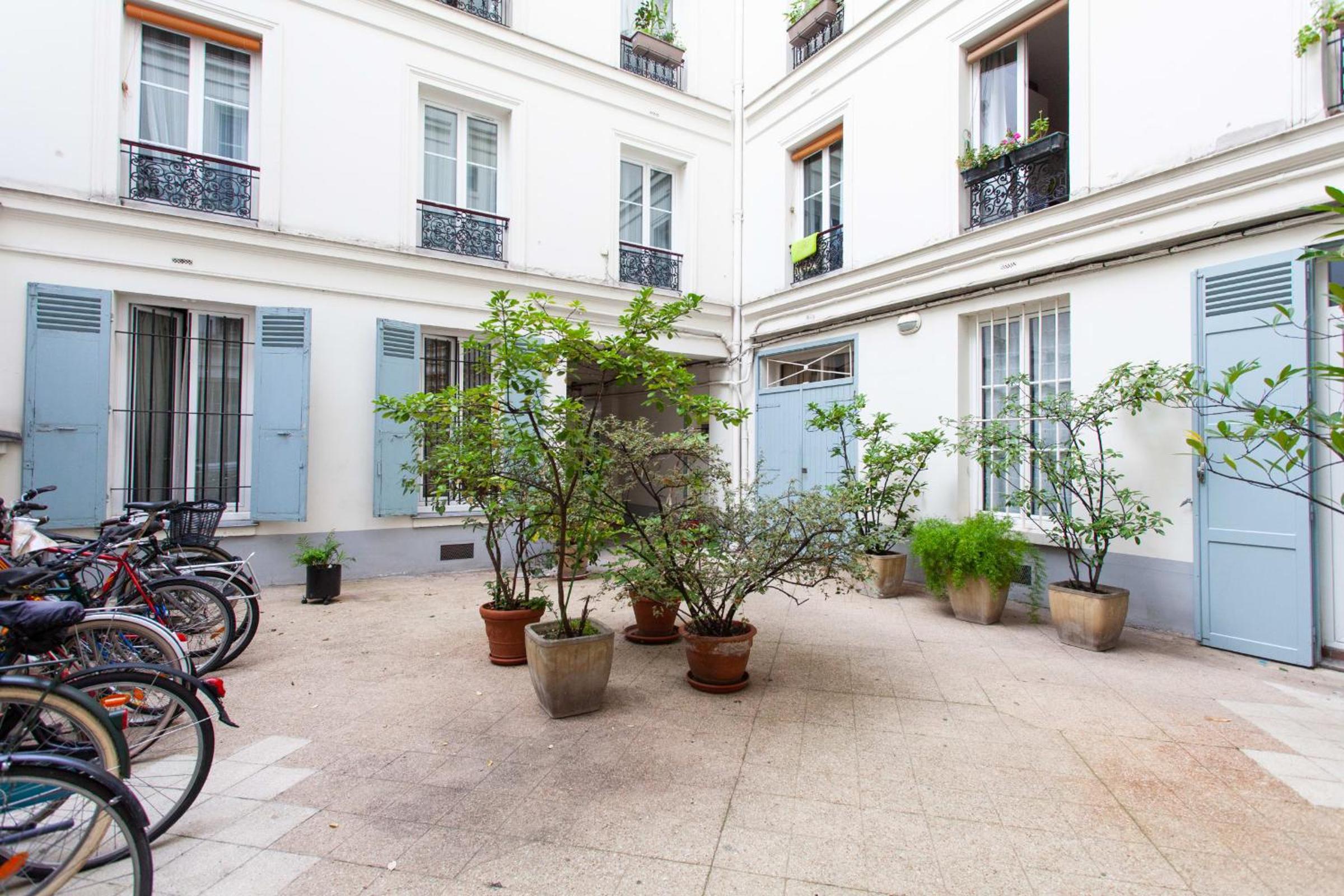 Luminous Appt And Design Close To The Sacred Heart