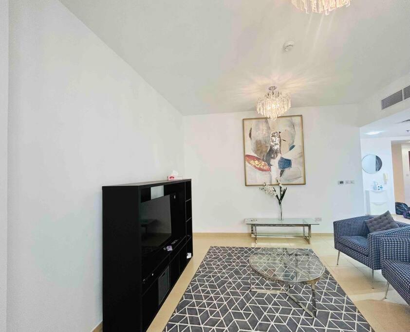 JBR Sea View 2 Bedroom Apartment