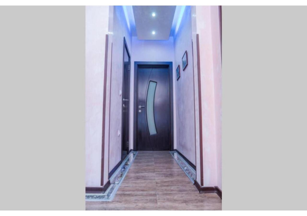 Luxury apartment on the first line to the sea view 3