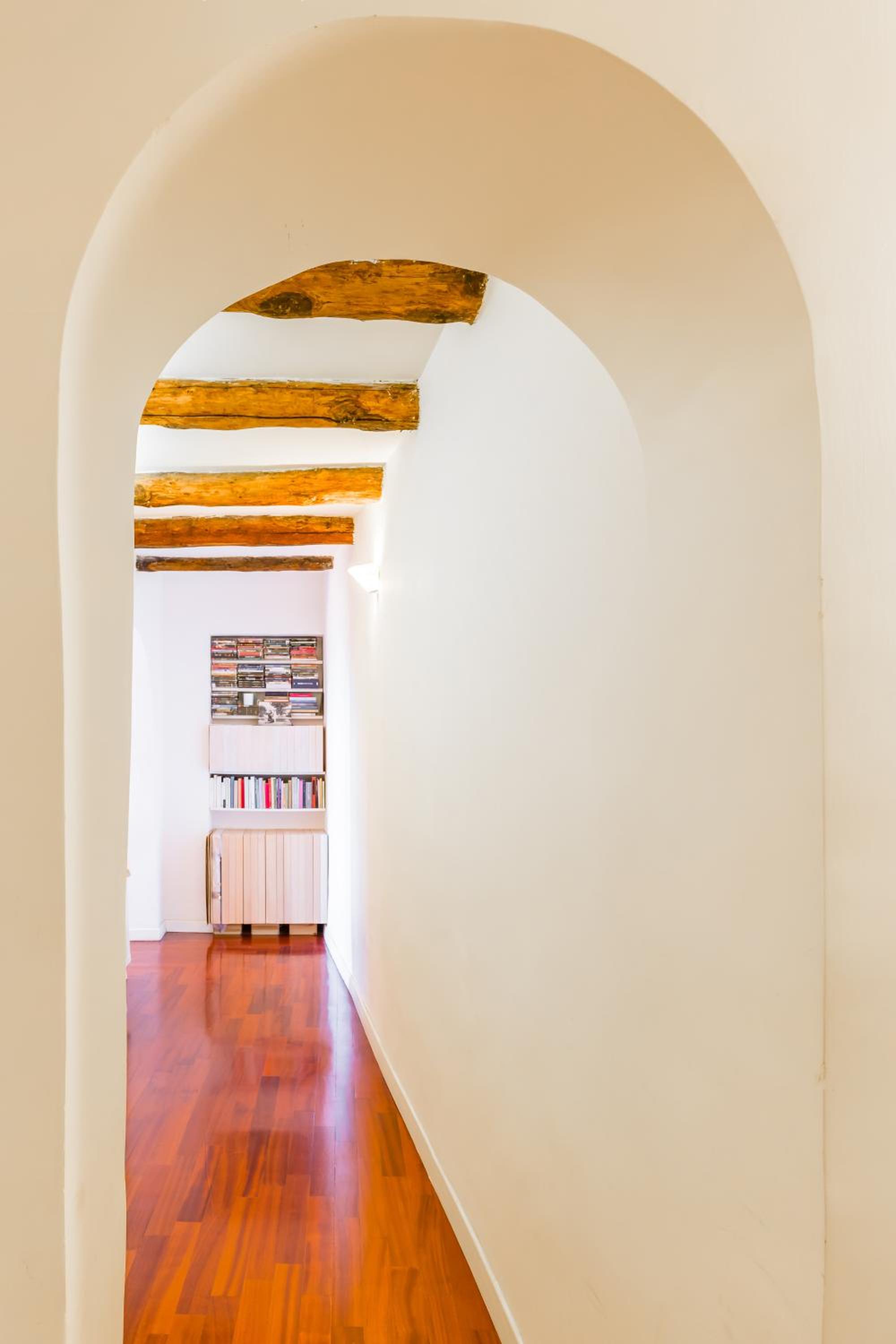 Contemporary Art House with a view by Napoliapartments