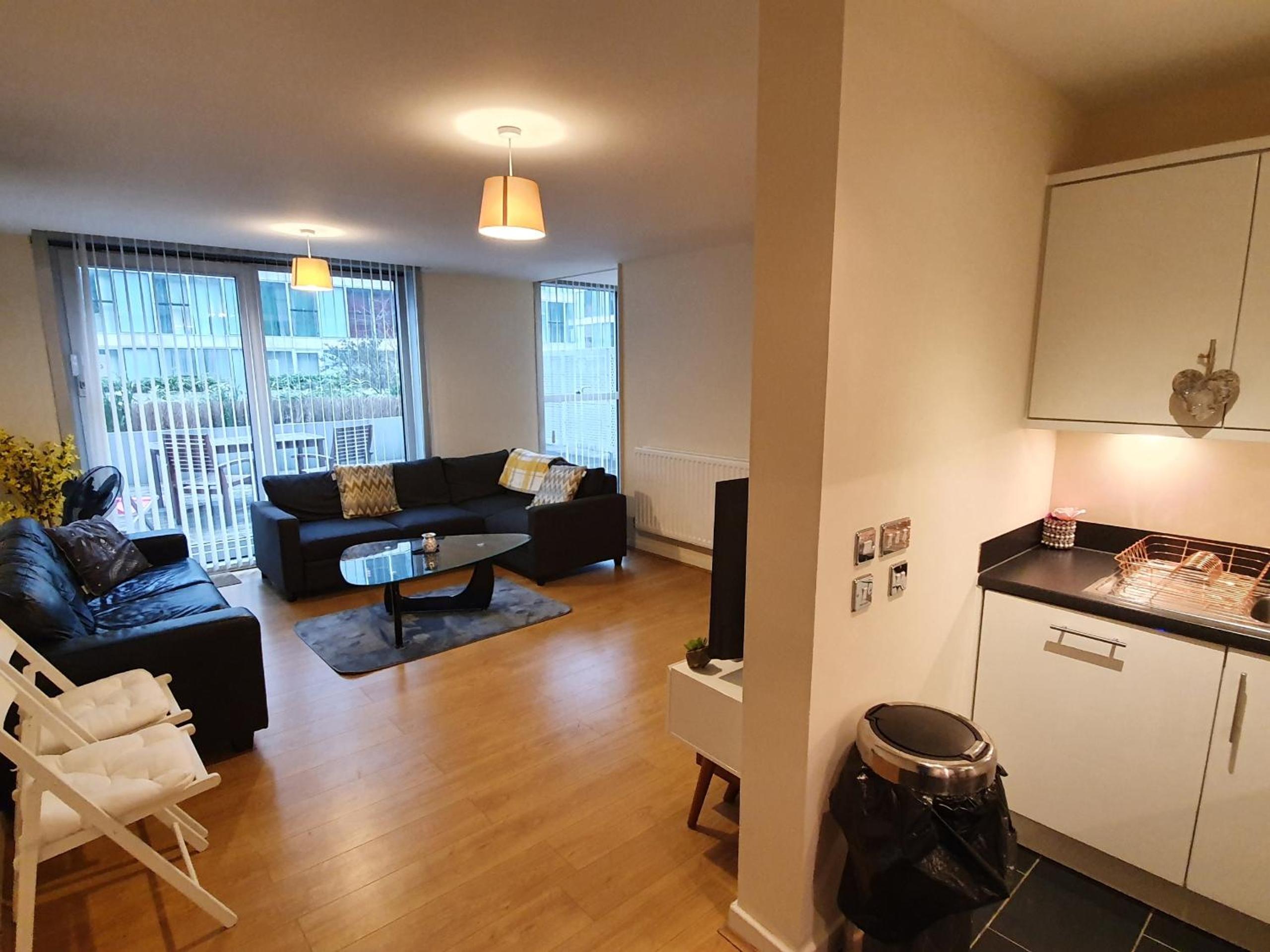 Dazzon Apartments - HUB - Central MK view 3