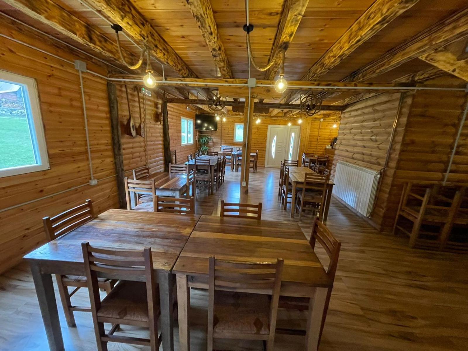 Bujtina ZEMRA TRADITES