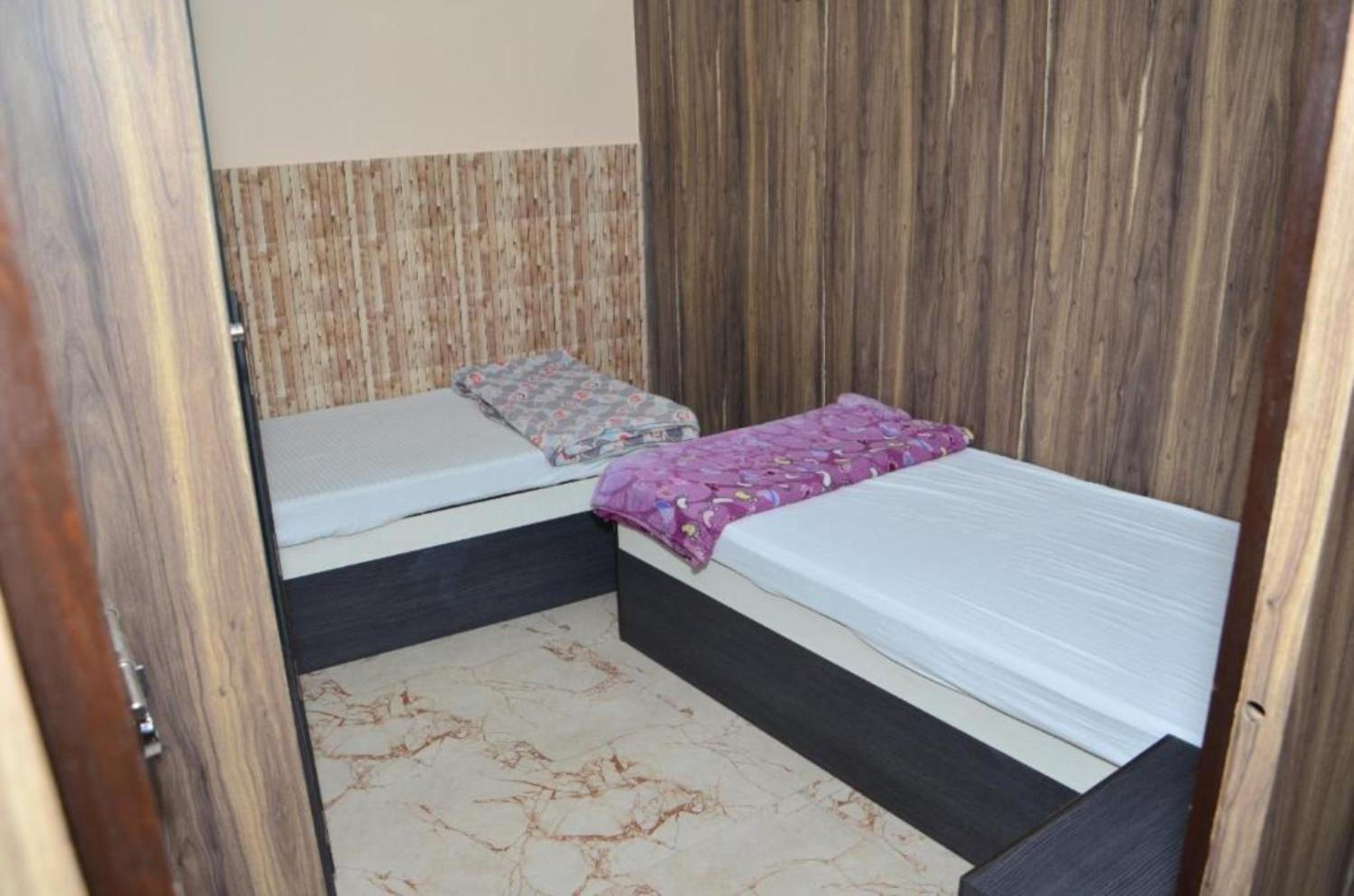 Goroomgo Dev Guest House Howrah, Kolkata view 3