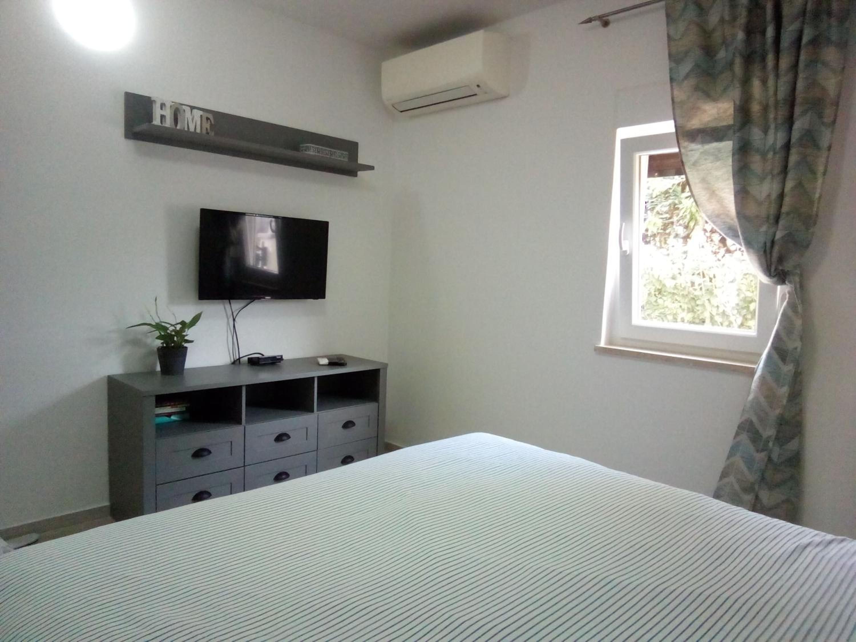Apartments Radmila view 4