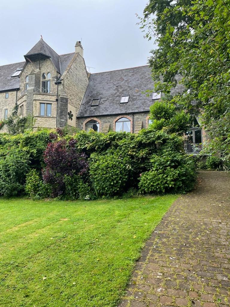 Peregrine hall