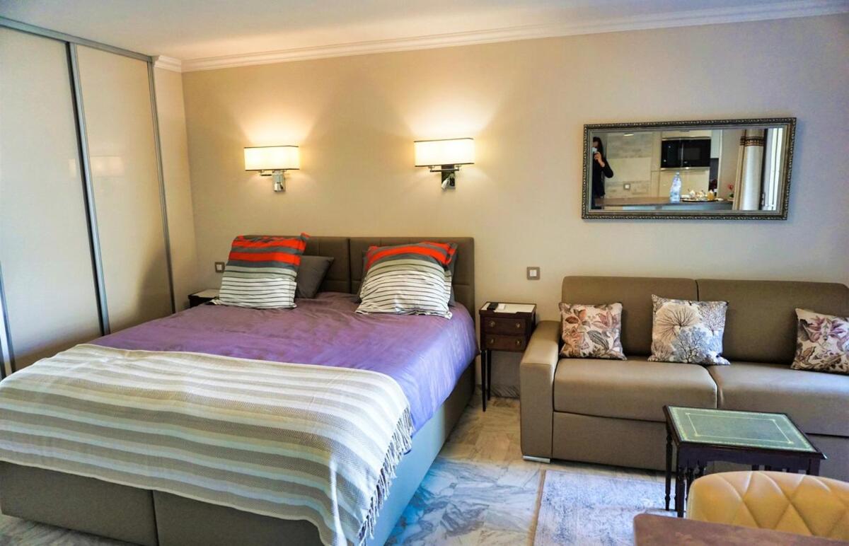 Studio Cannes center next to Croisette and rue d'Antibes photo 2