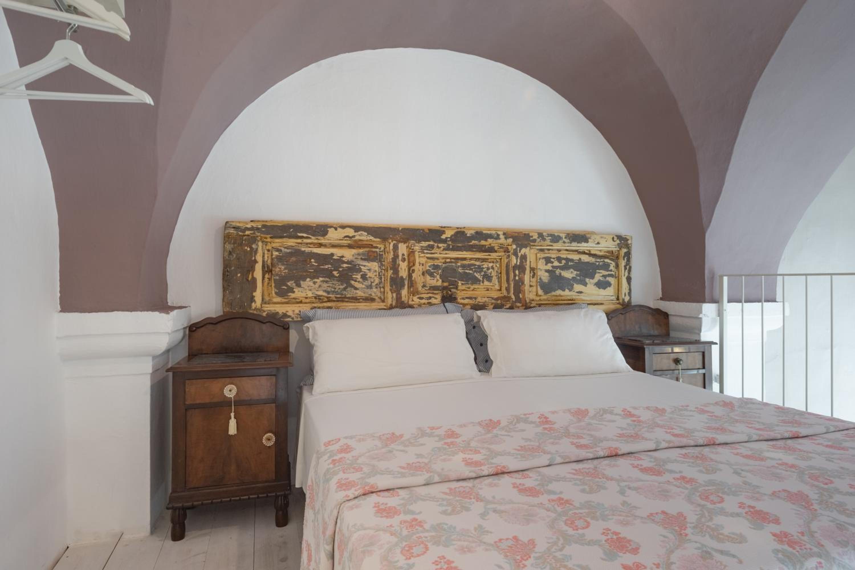 Dimora Petrachi 1890 view 2