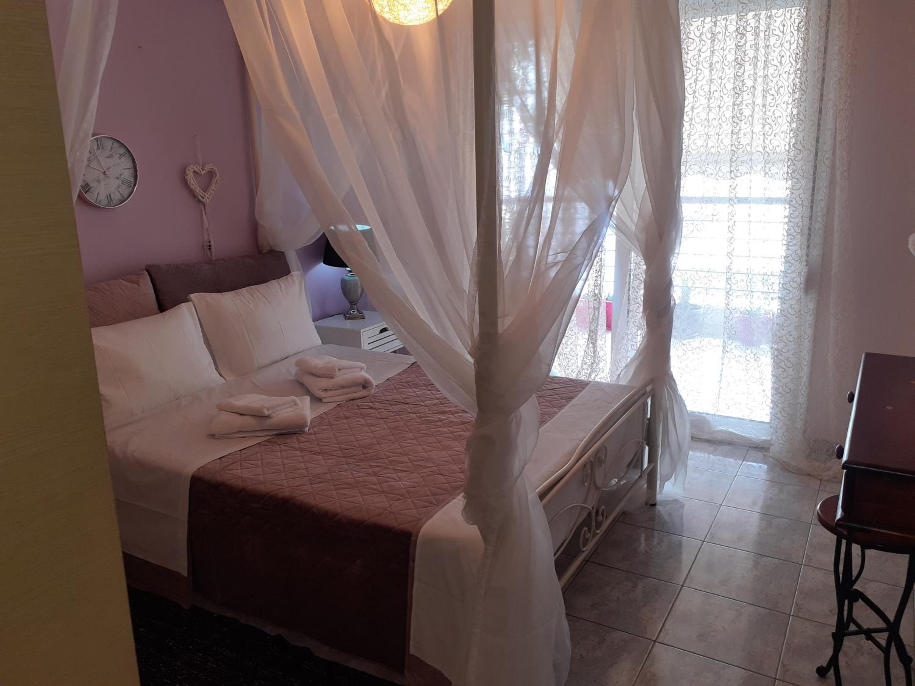 Old City Apartment photo 5