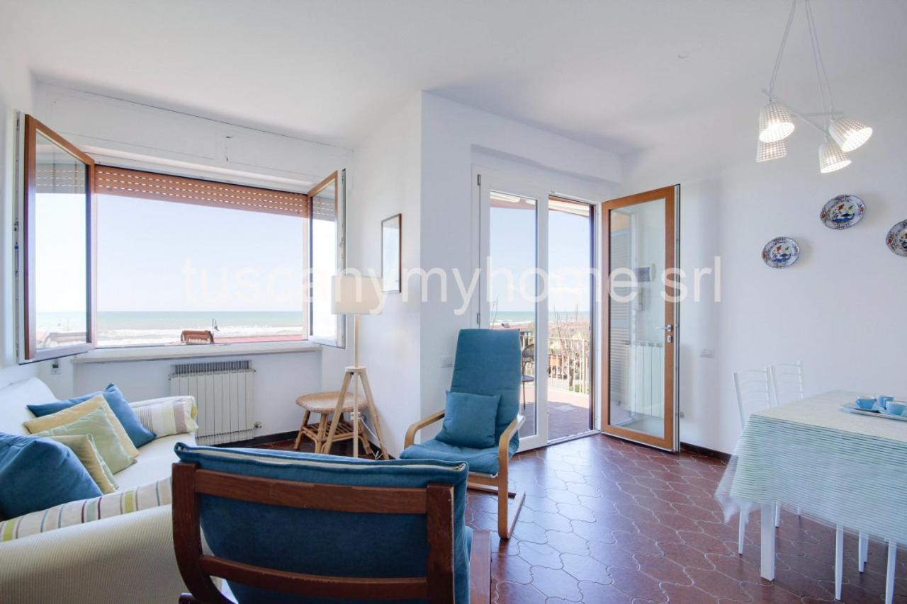 VELA terrazza sul mare con 2 camere e parcheggio view 2