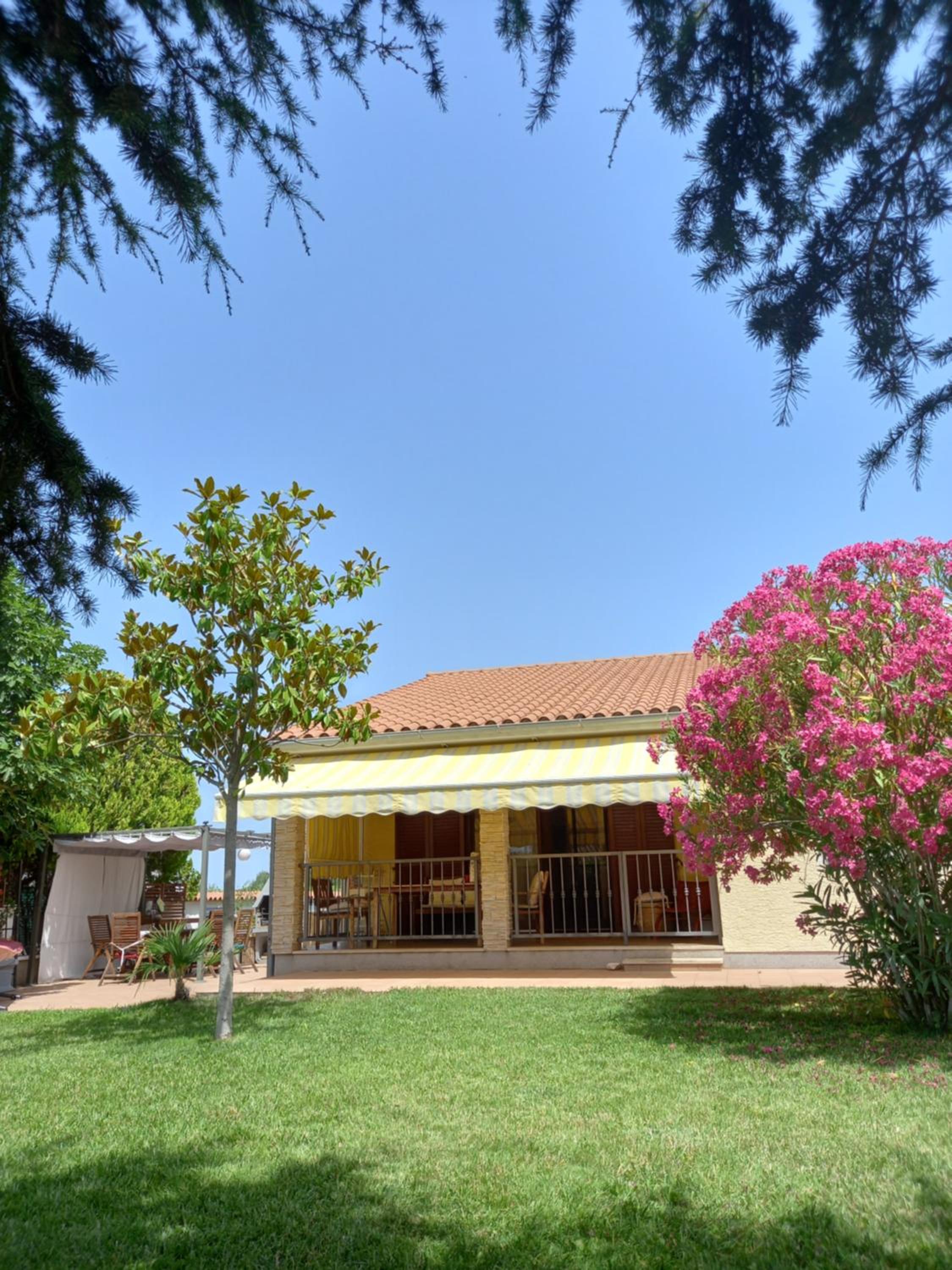 Villa Henne view 2