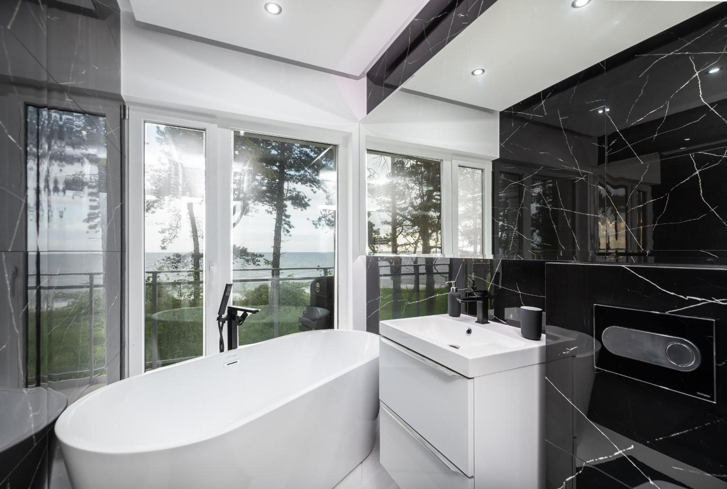 2HomeRent Let's Sea view 2