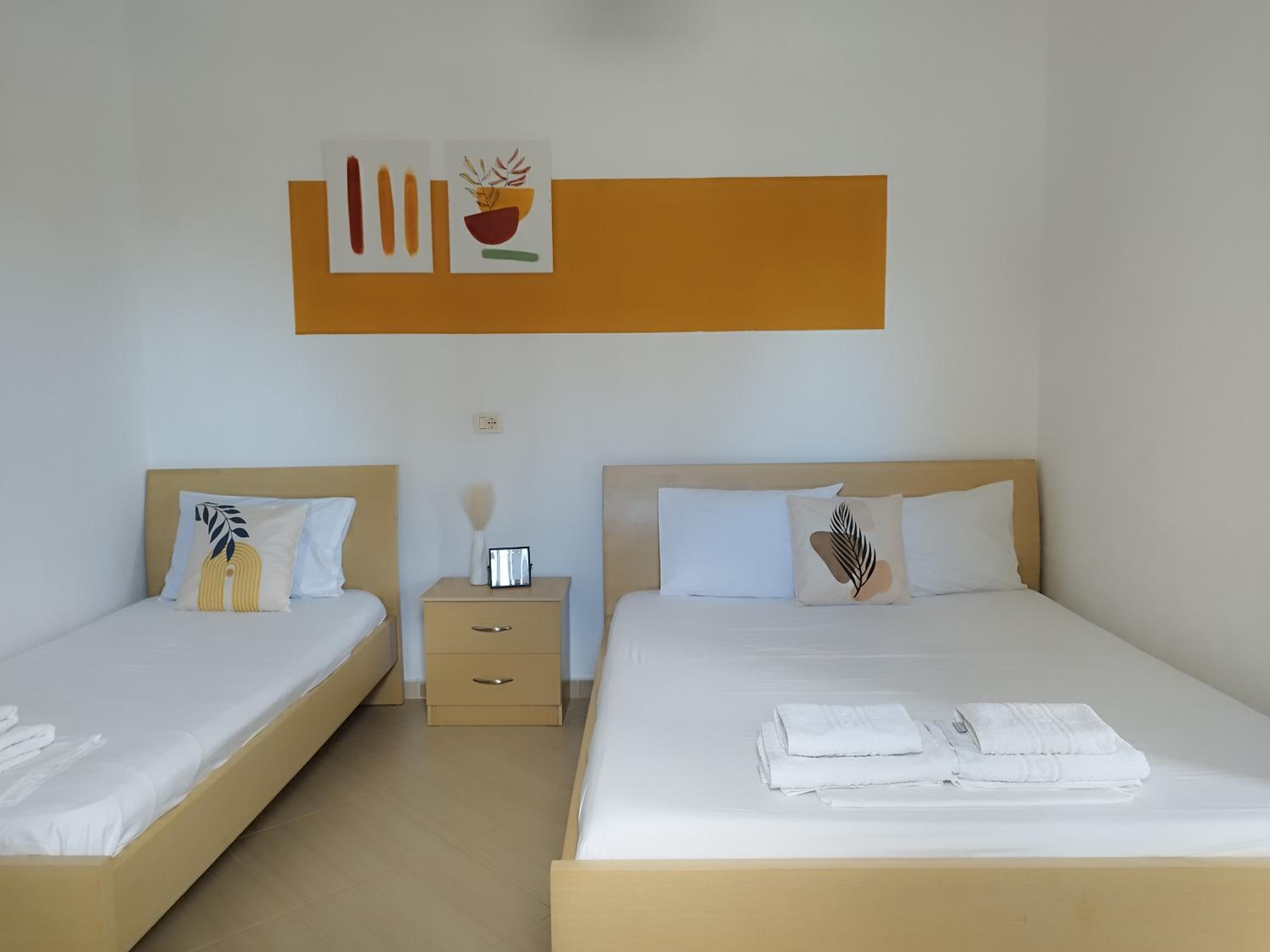 Iris Apartments Ksamil