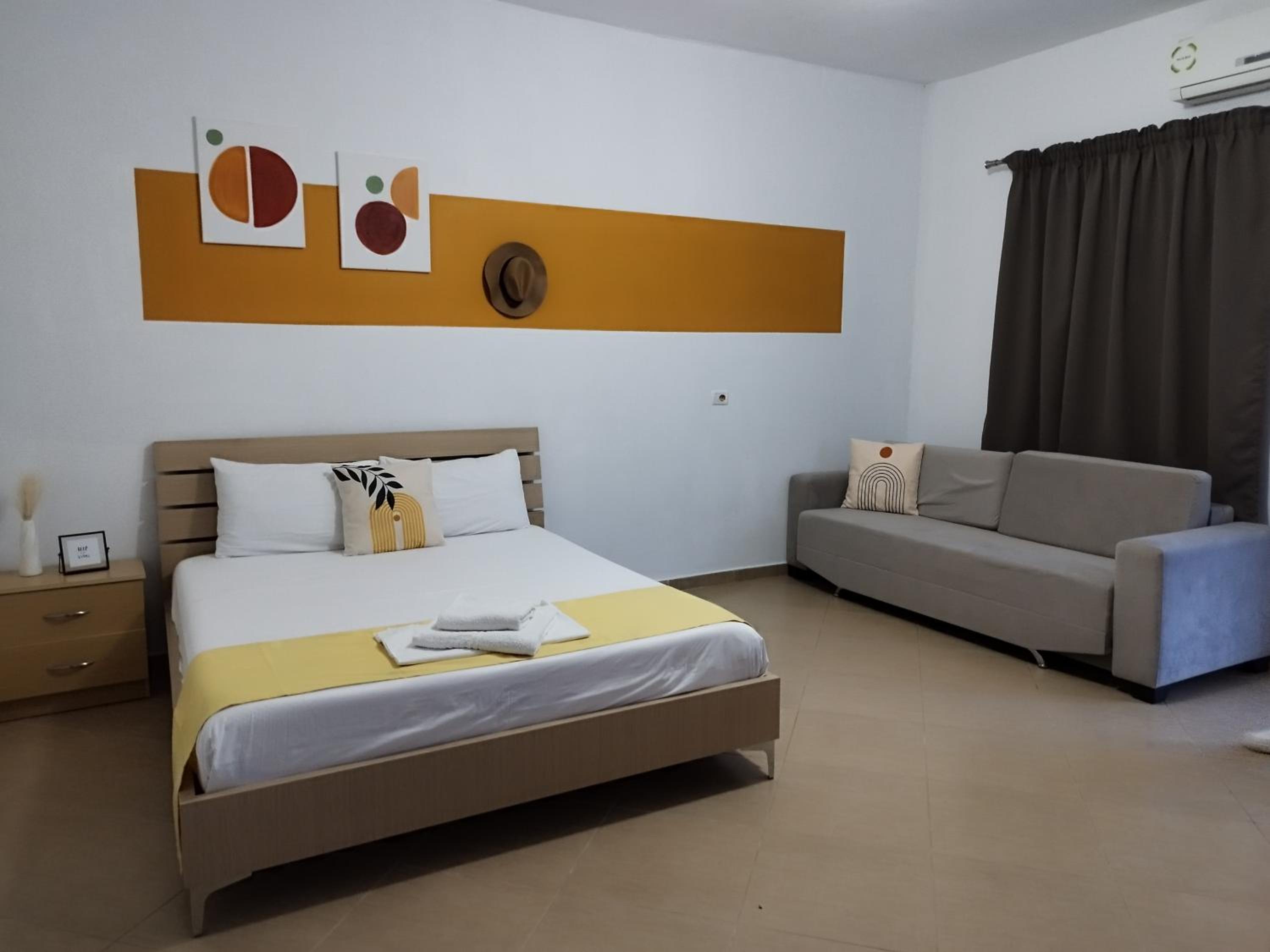 Iris Apartments Ksamil