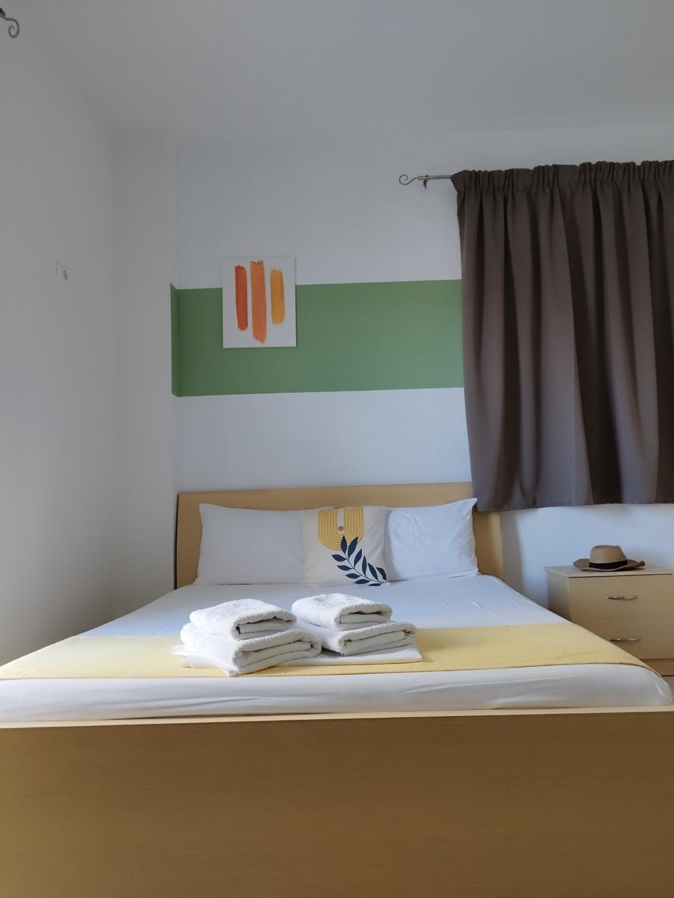 Iris Apartments Ksamil