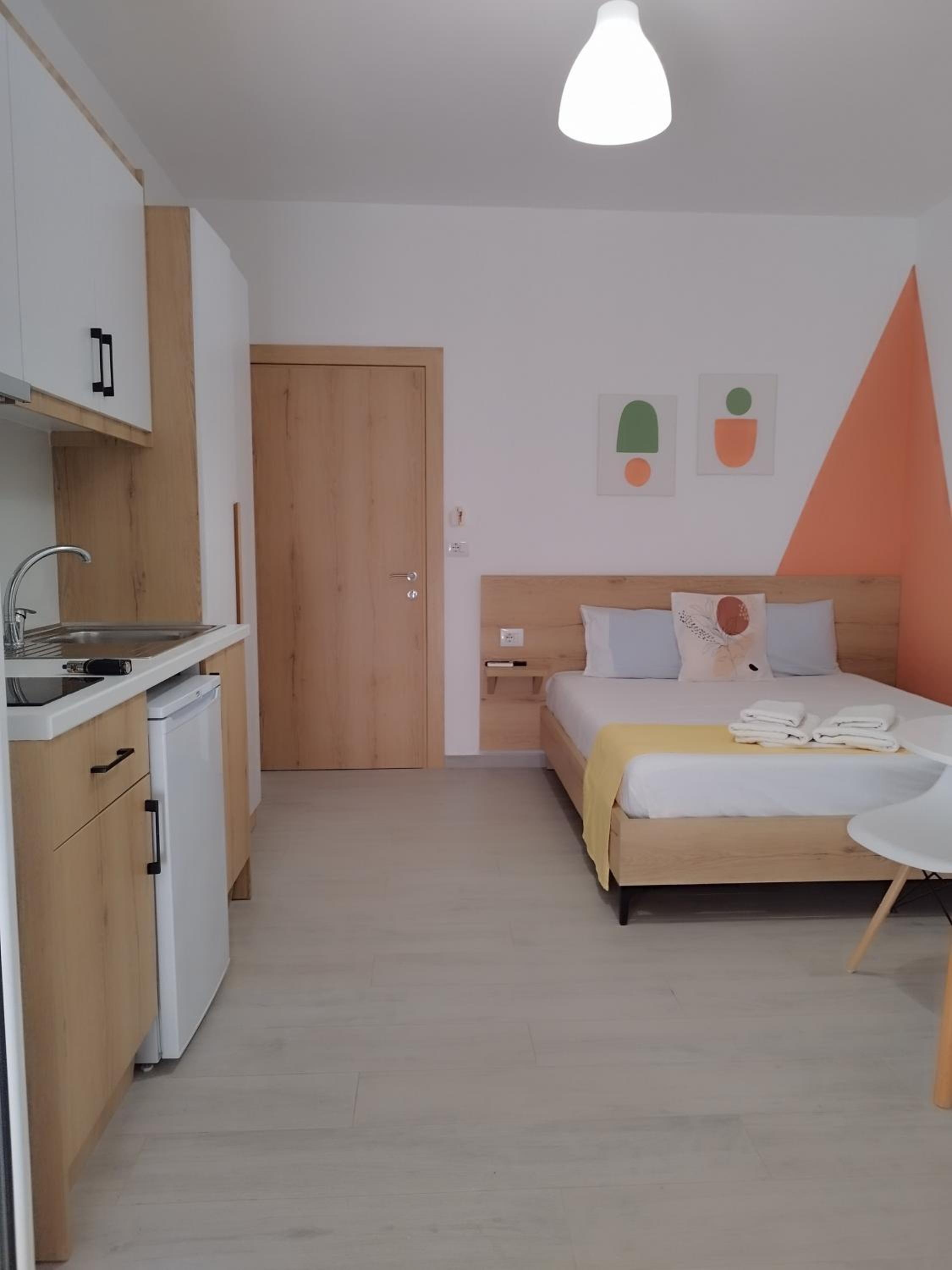 Iris Apartments Ksamil