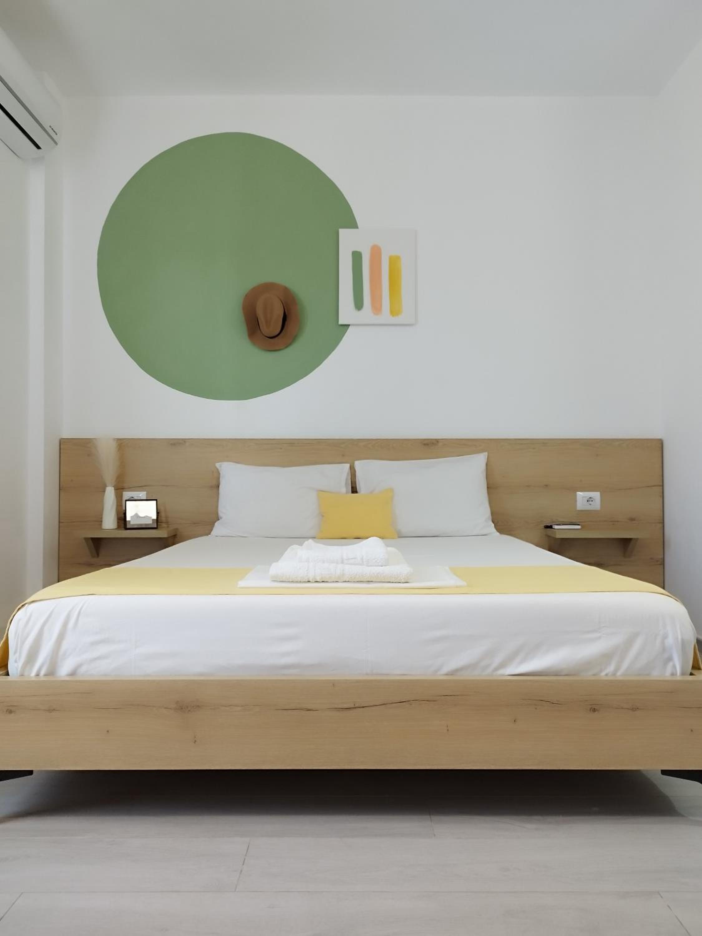 Iris Apartments Ksamil