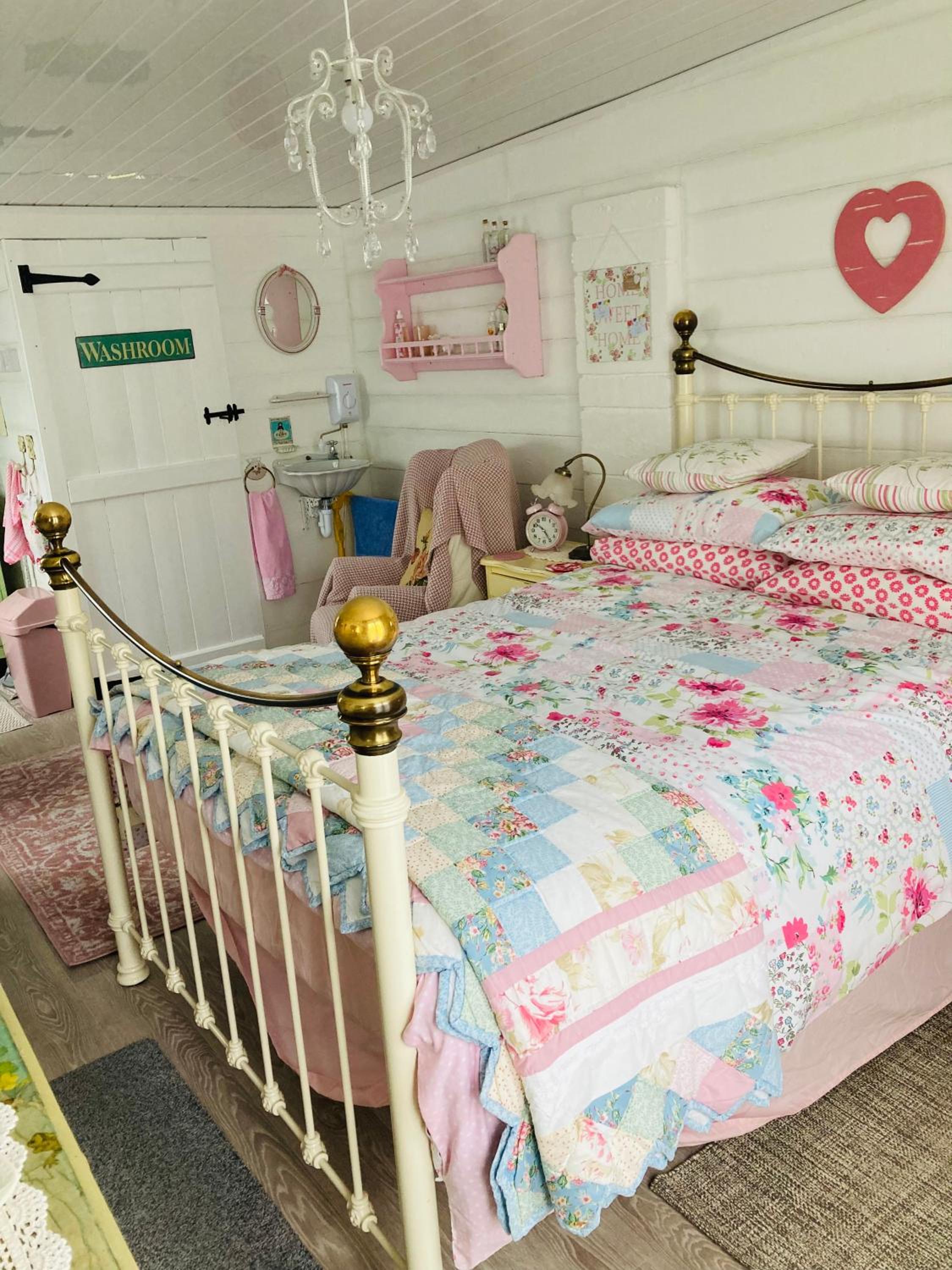 St Austell Vacations - Shabby Shack near Charlestown  The Eden Project - Property Image 1