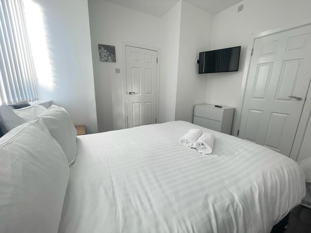 The Belmont Suite Sasco Apartments