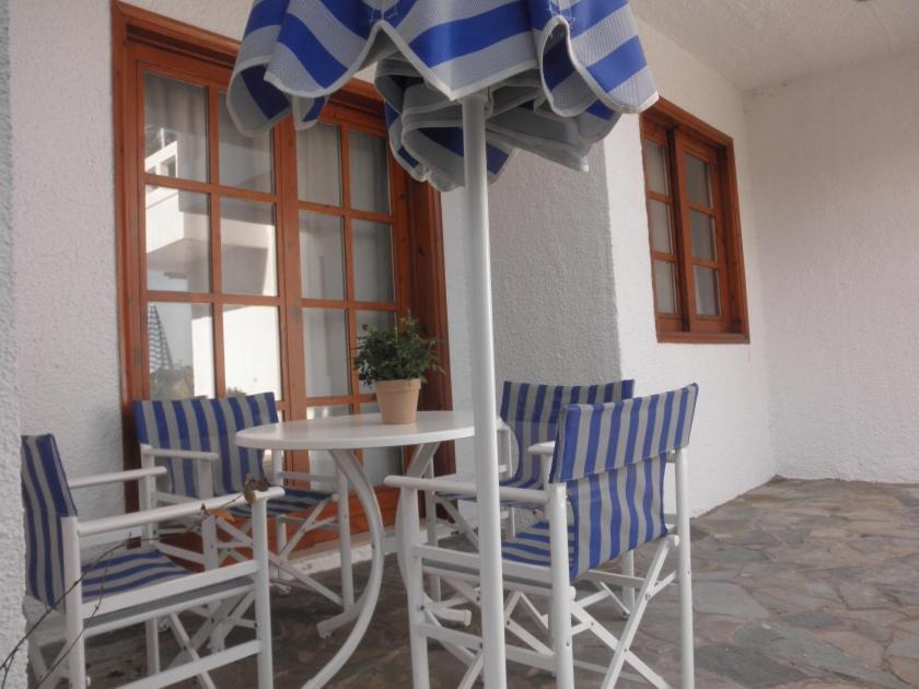 outdoor BBQ area