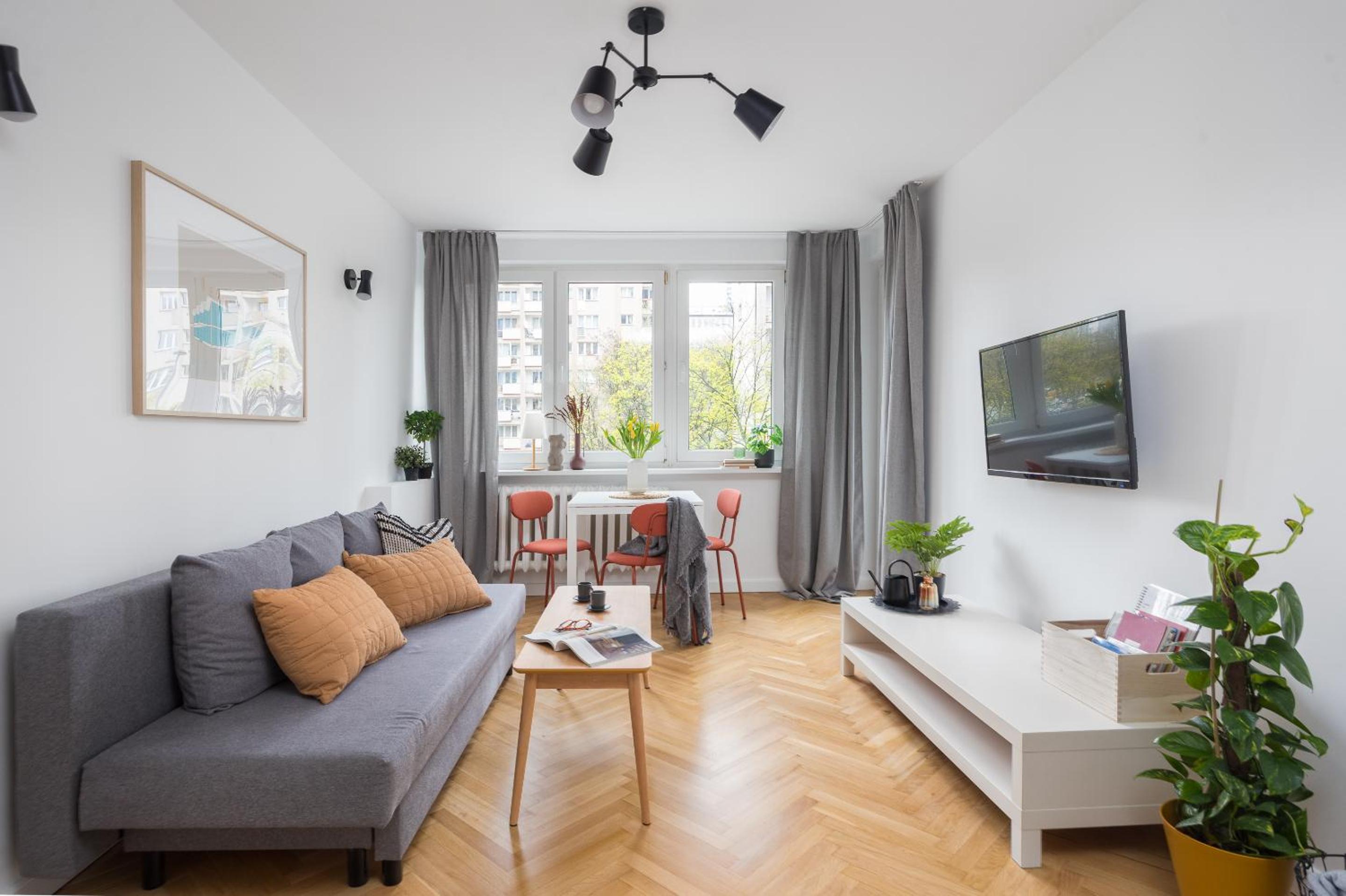 Bright Apartment with Positive Vibes
