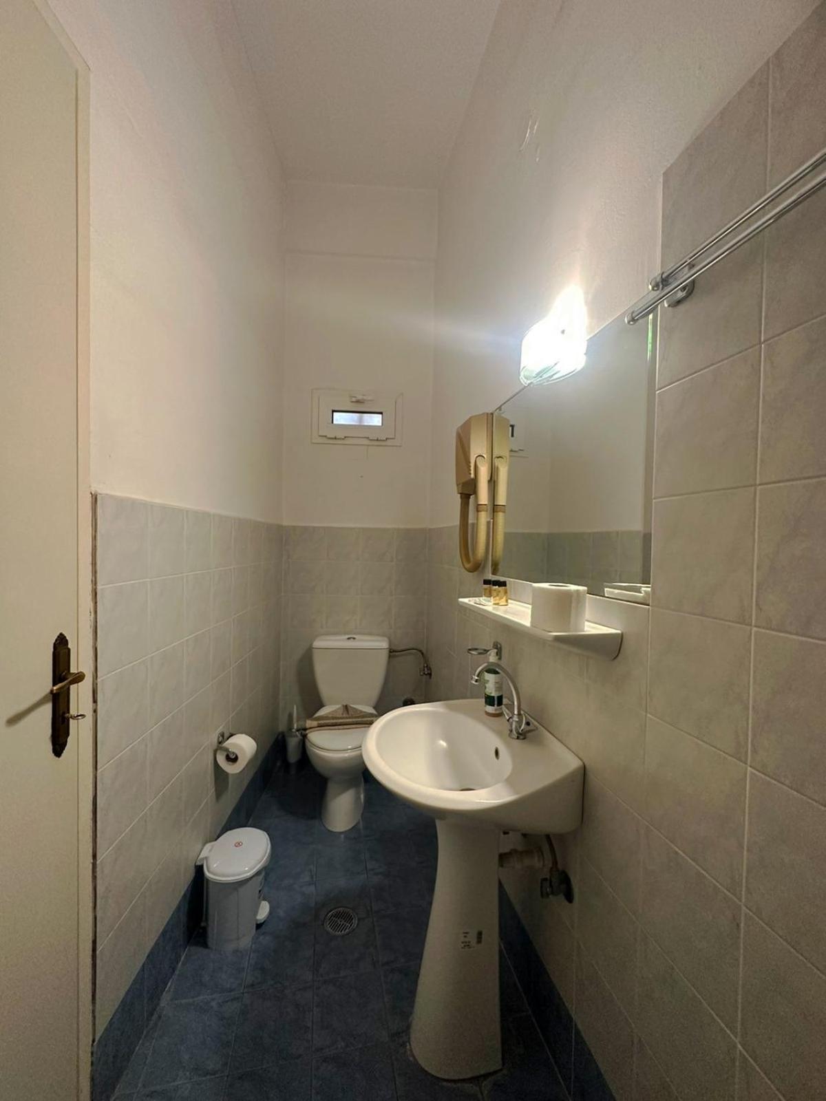 Loutraki Vacations - Vassilikon Hotel - Property Image 6
