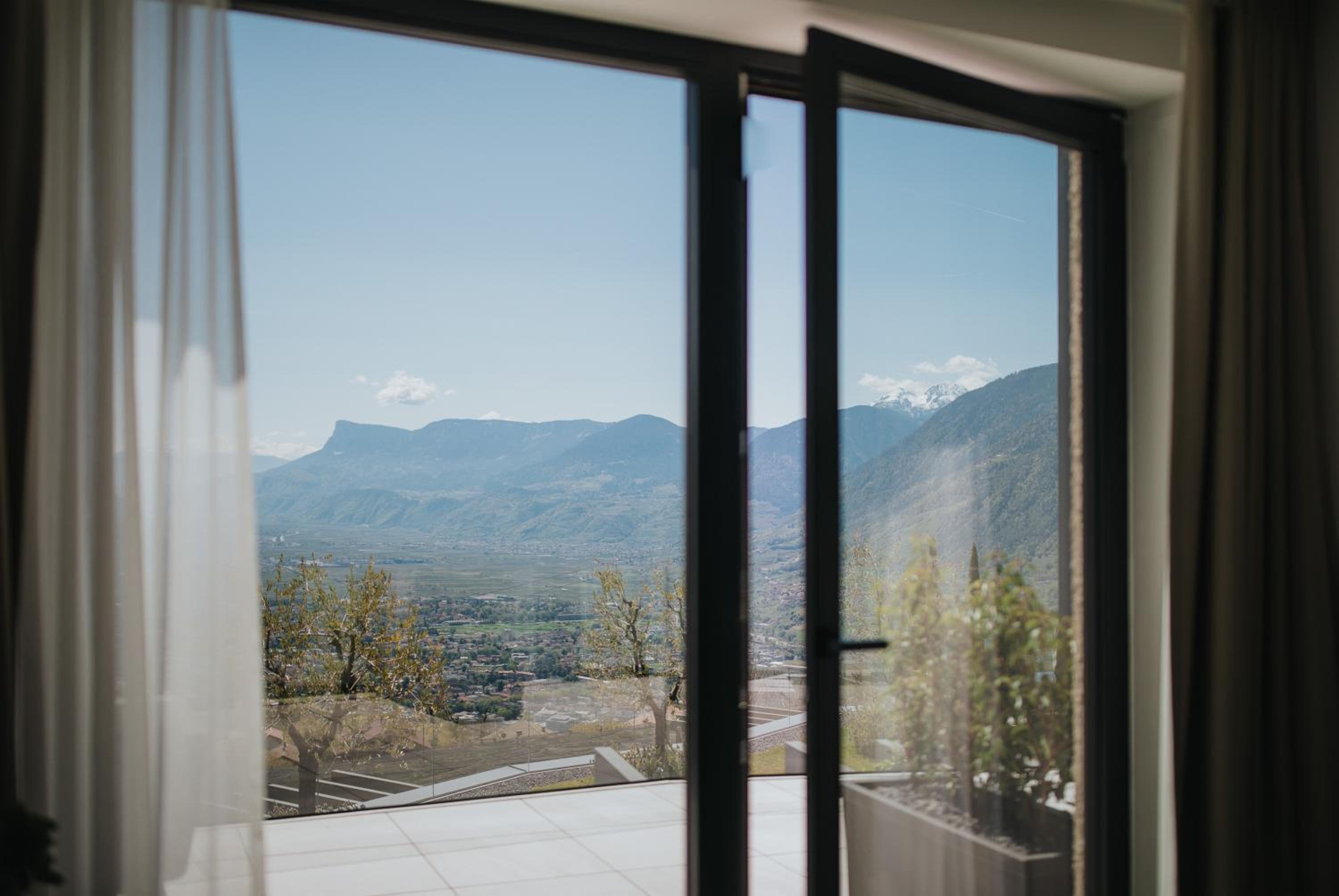 La Vista Nature Living view 2