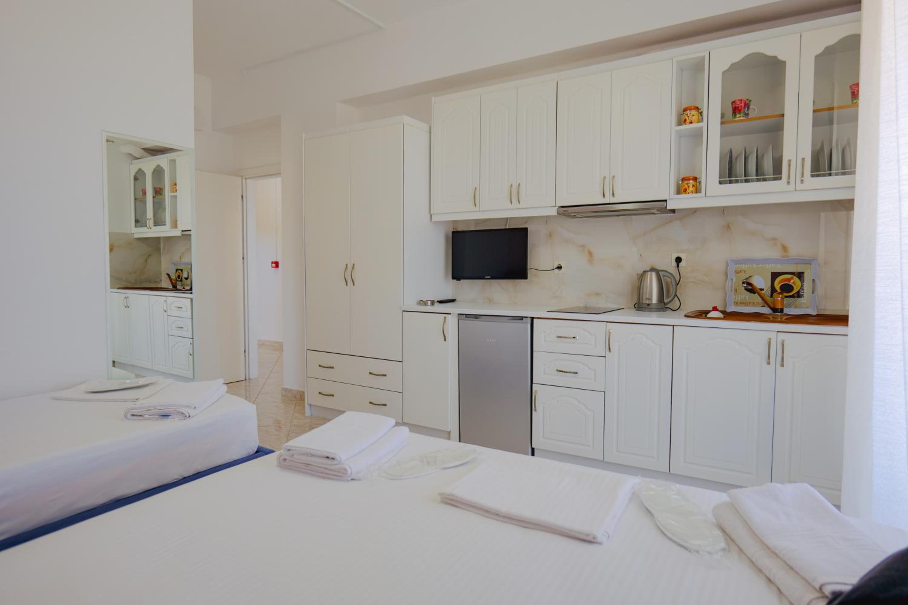 Eleni Guest House