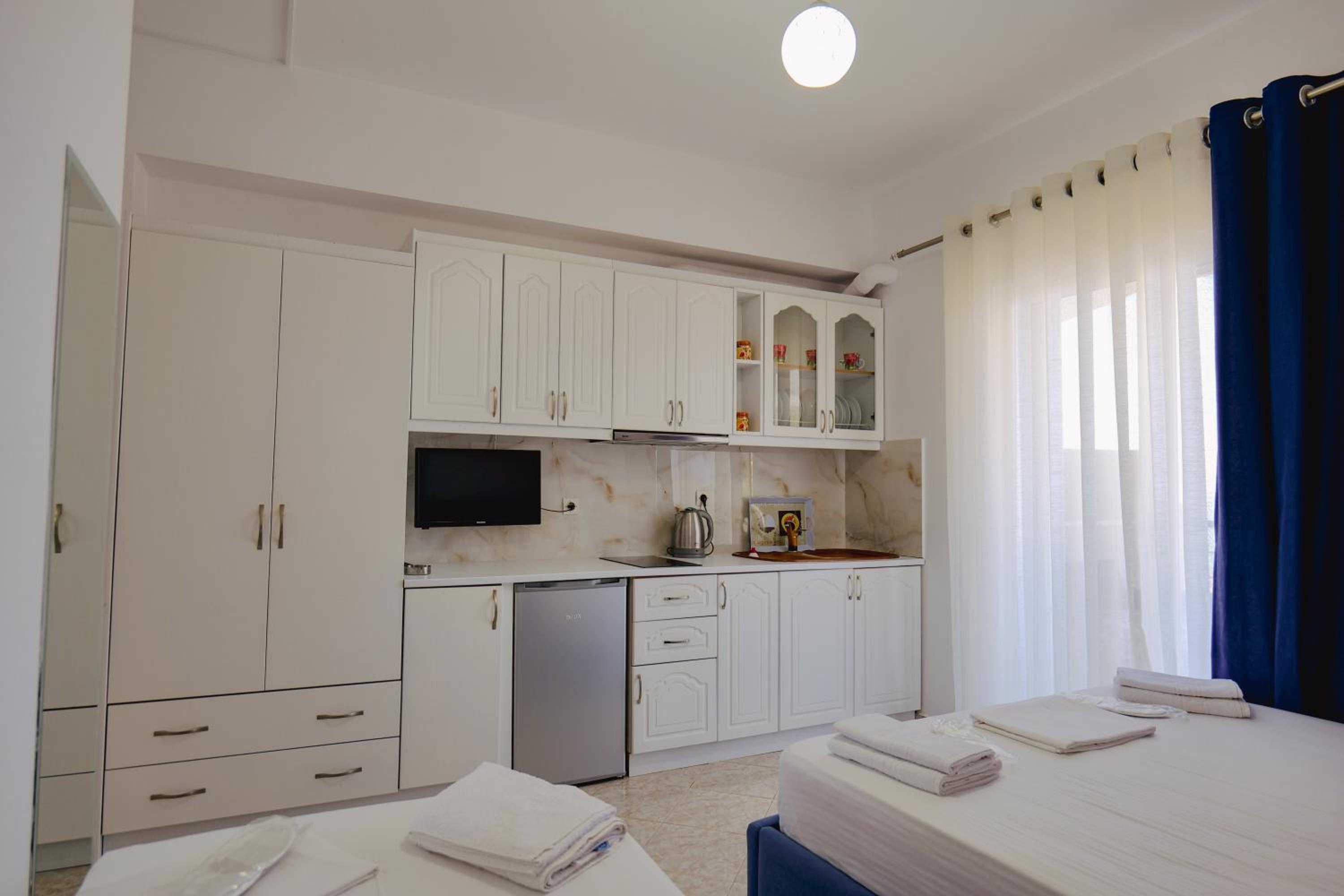 Eleni Guest House