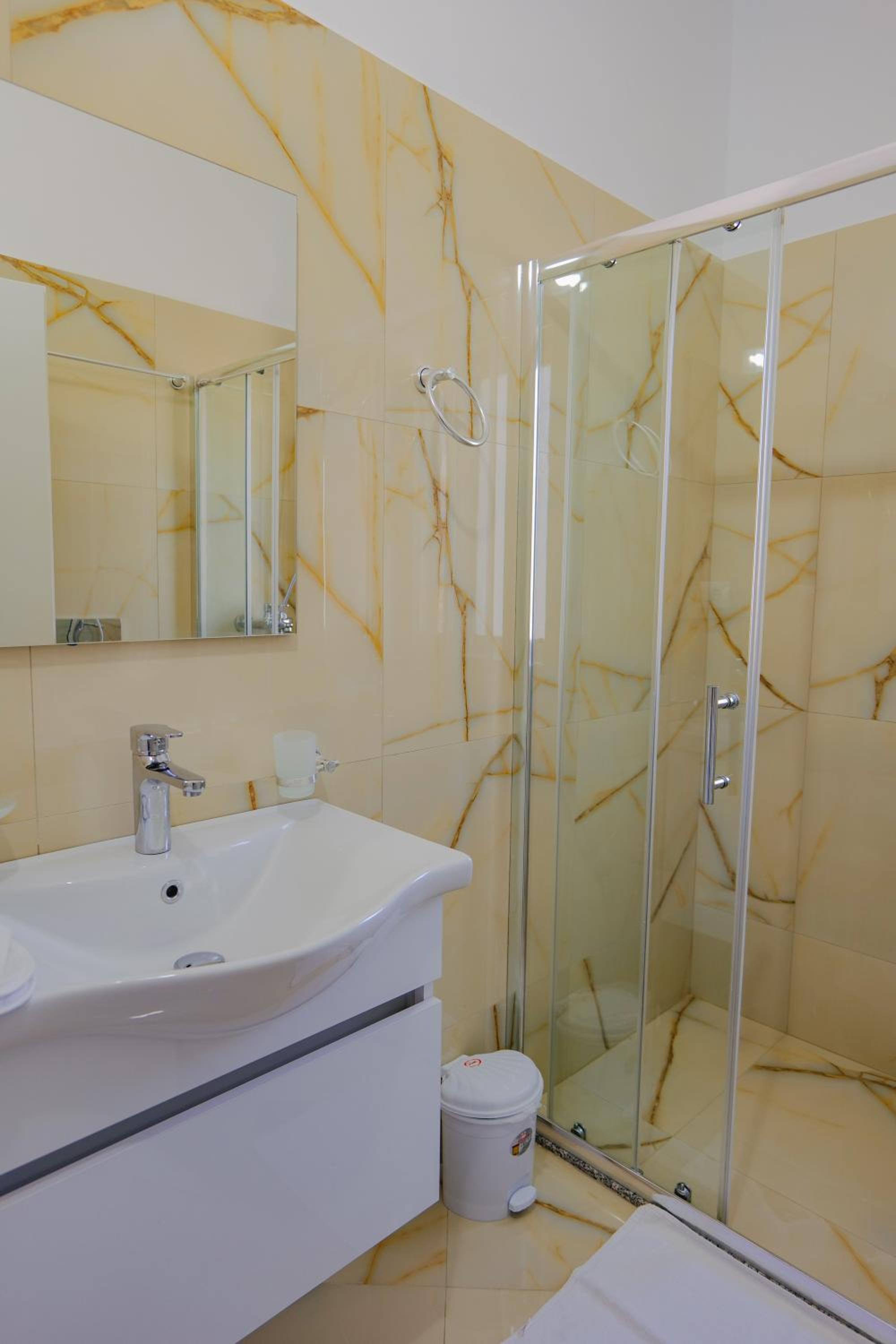 Eleni Guest House