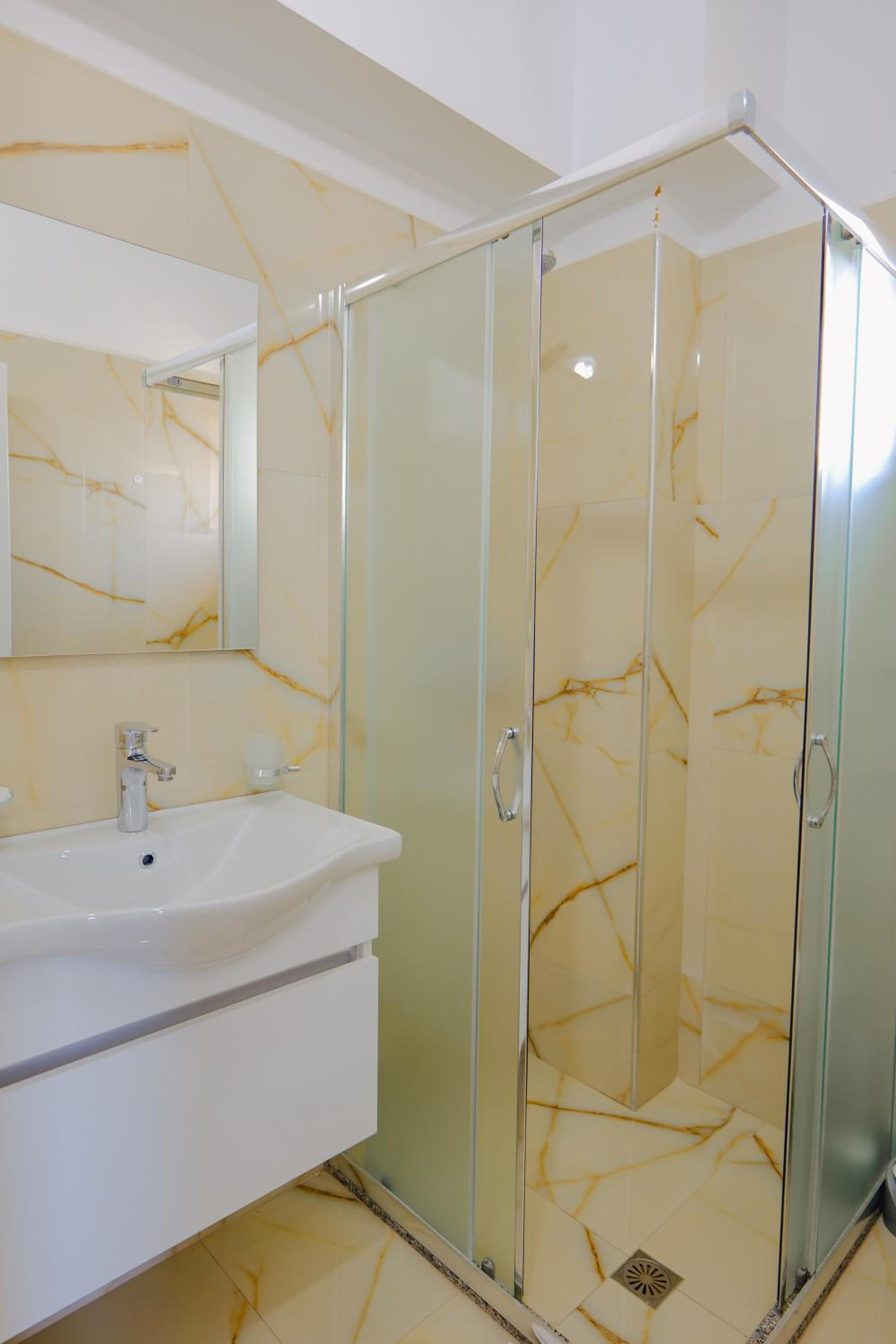 Eleni Guest House