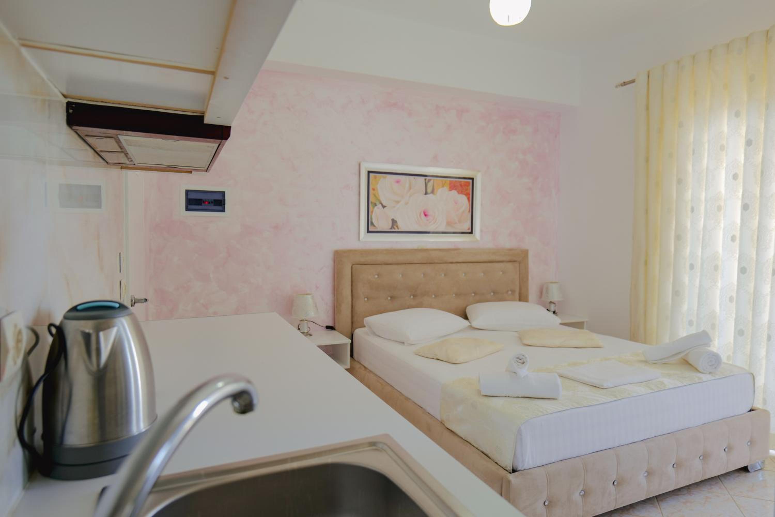 Eleni Guest House