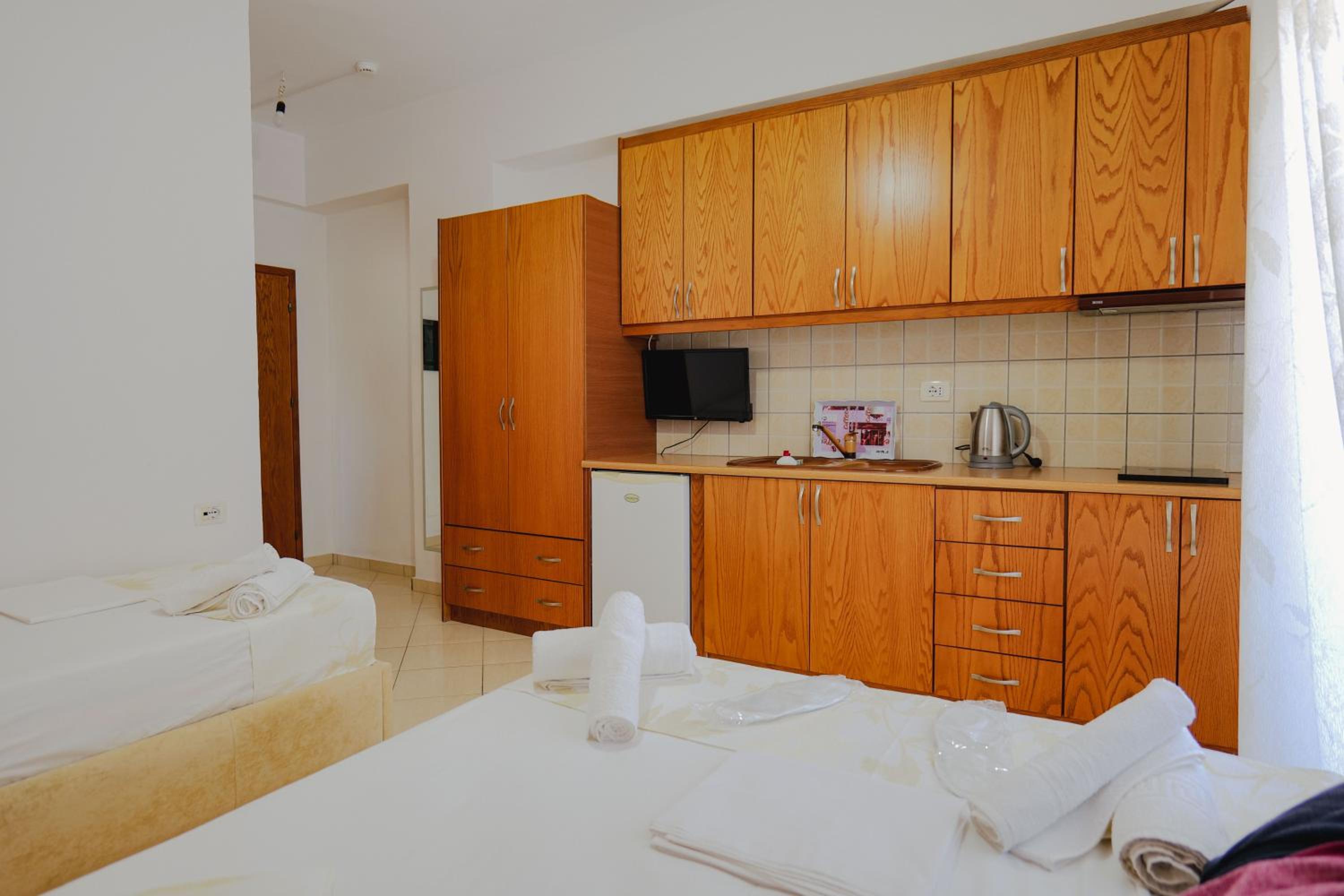 Eleni Guest House