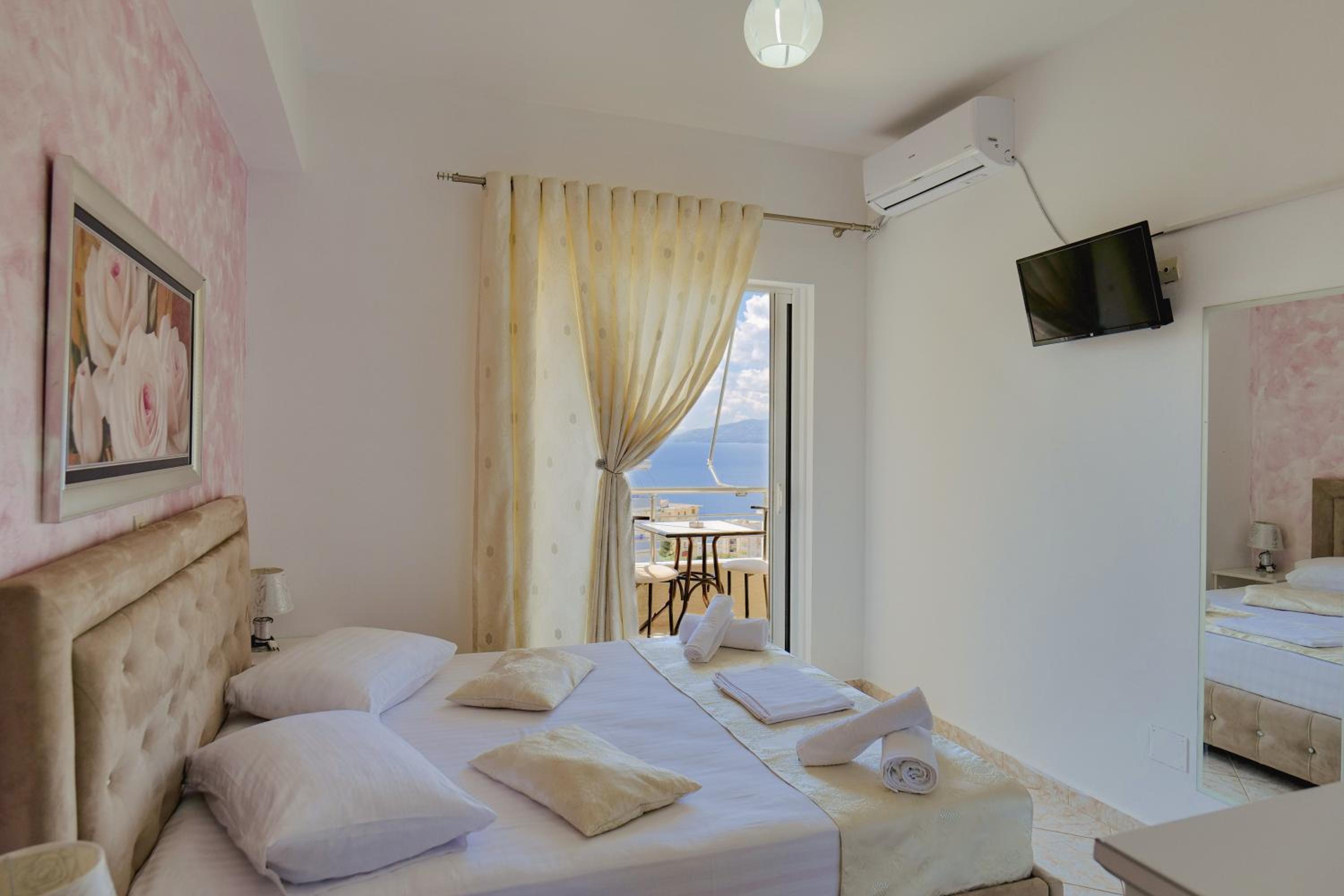 Eleni Guest House