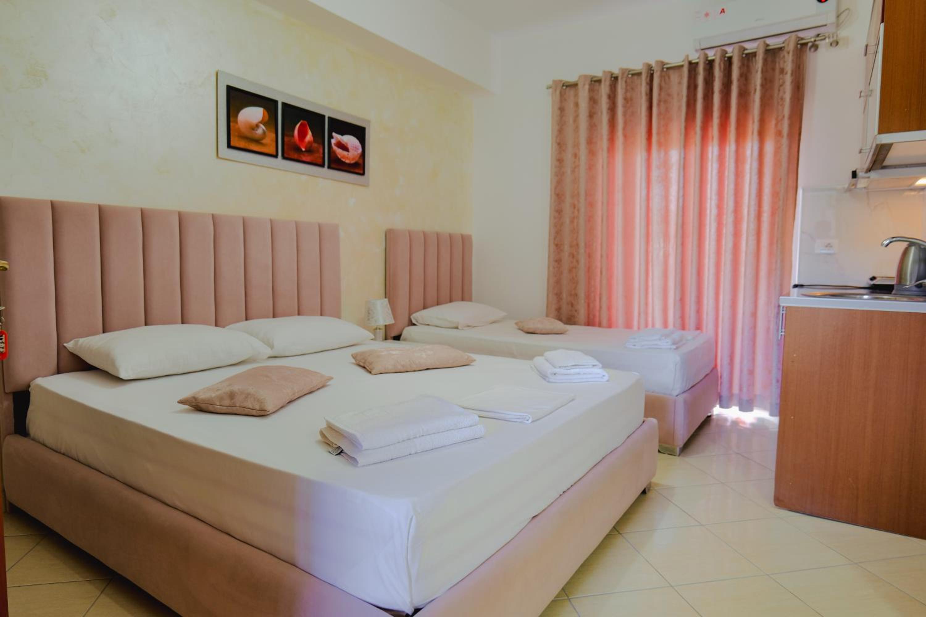 Eleni Guest House