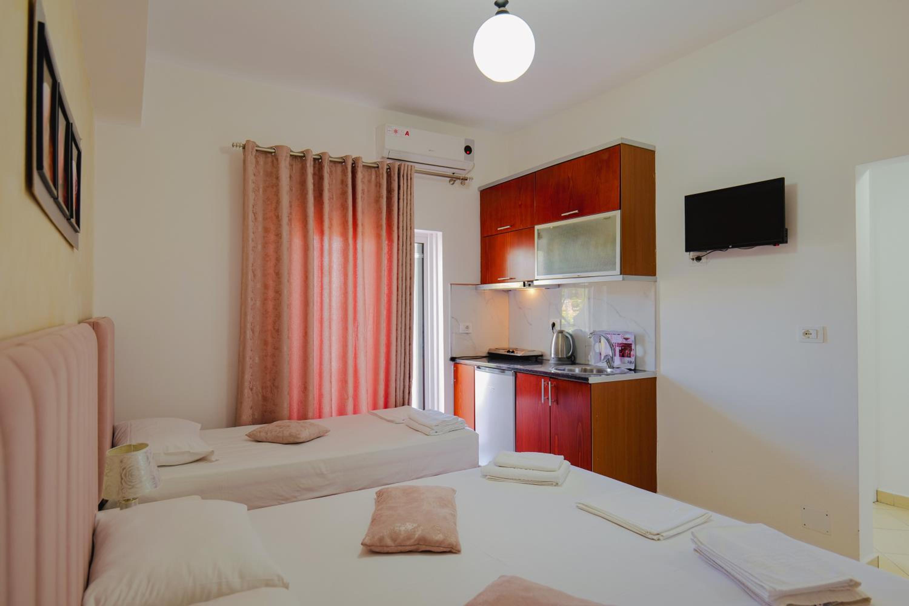 Eleni Guest House