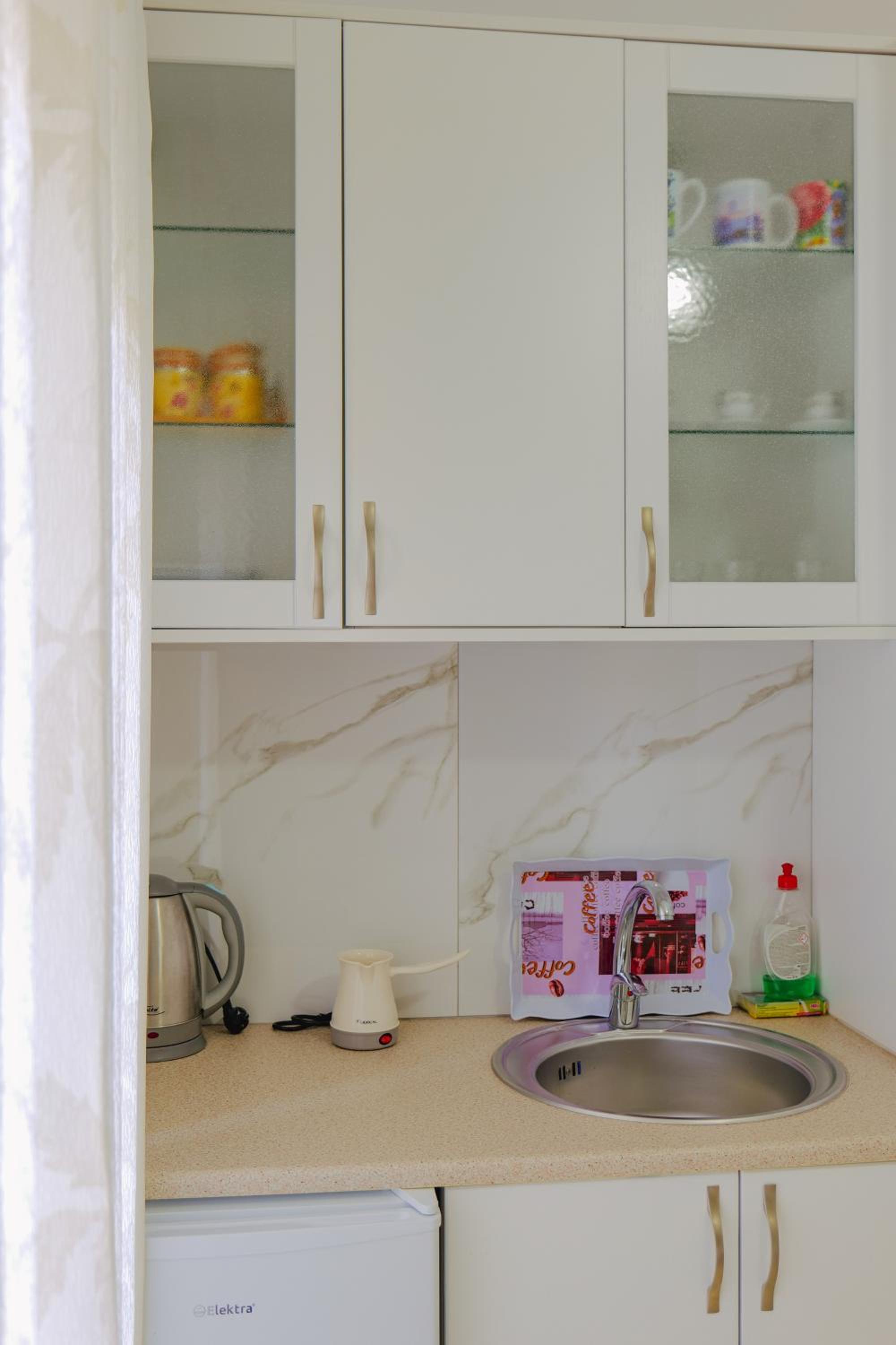 Eleni Guest House