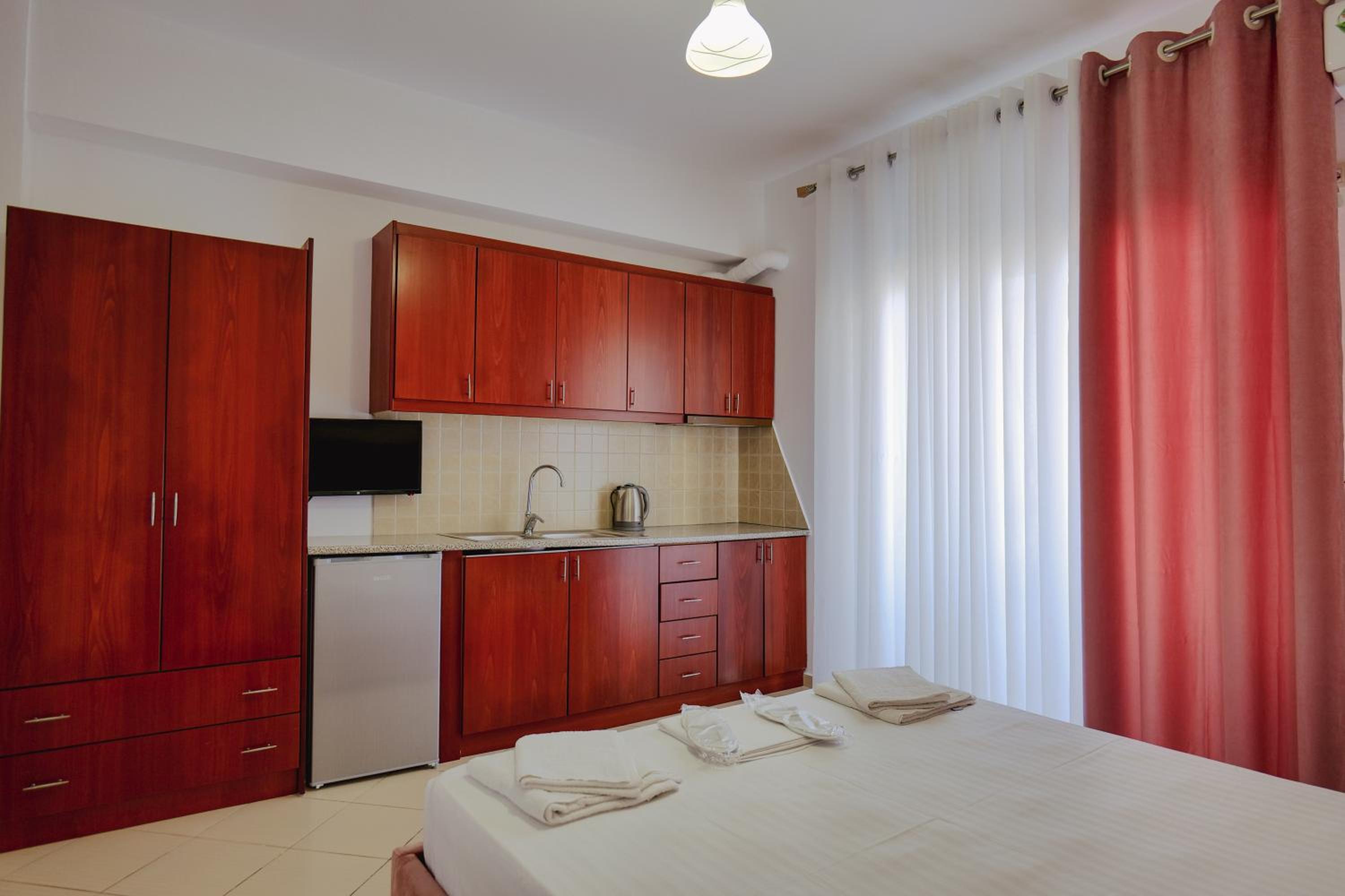 Eleni Guest House