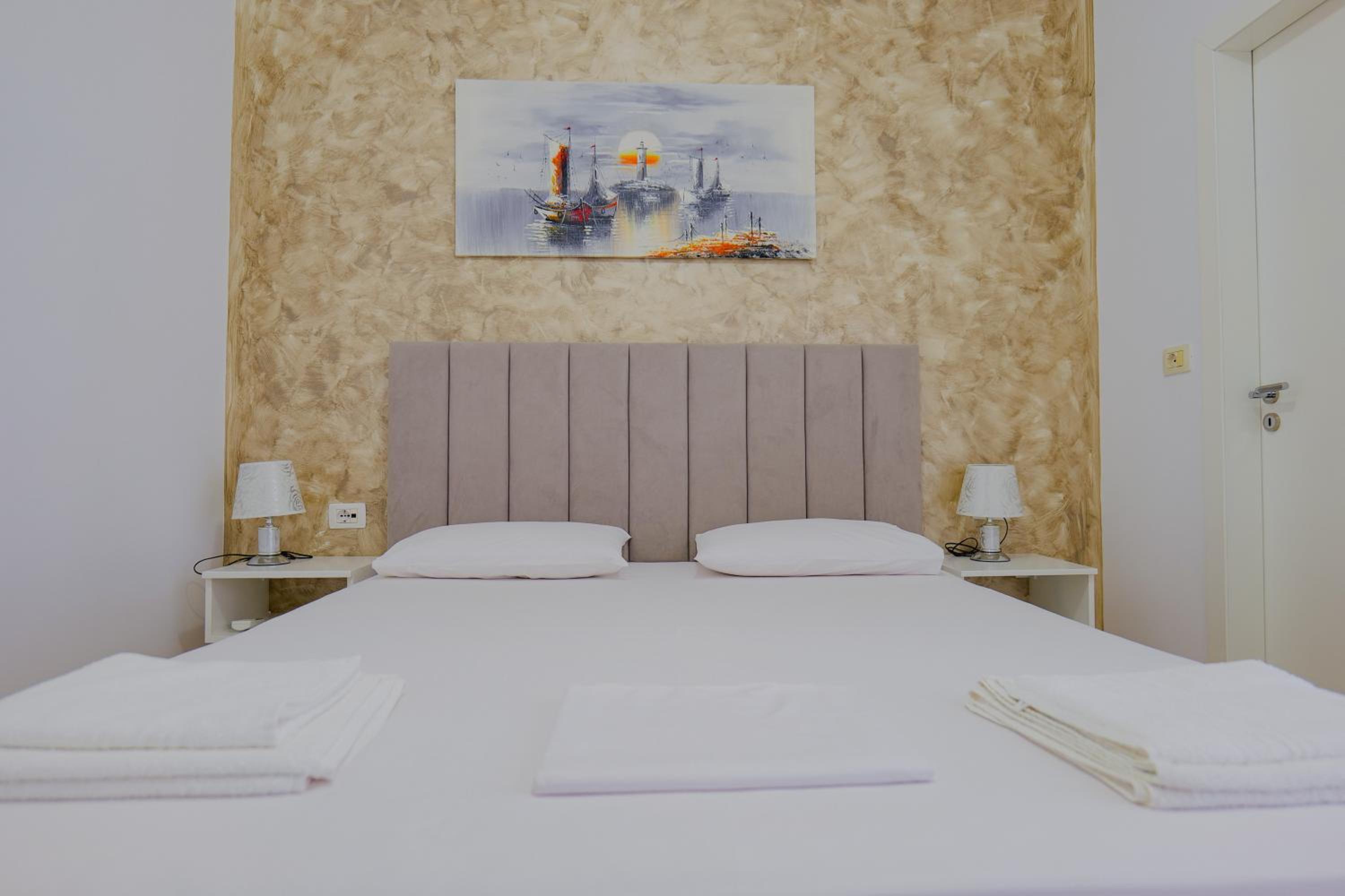 Eleni Guest House