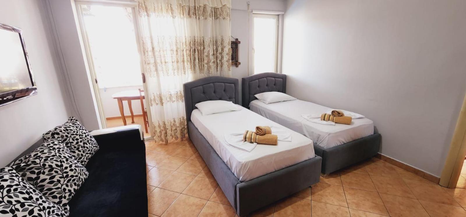 Apartament 8