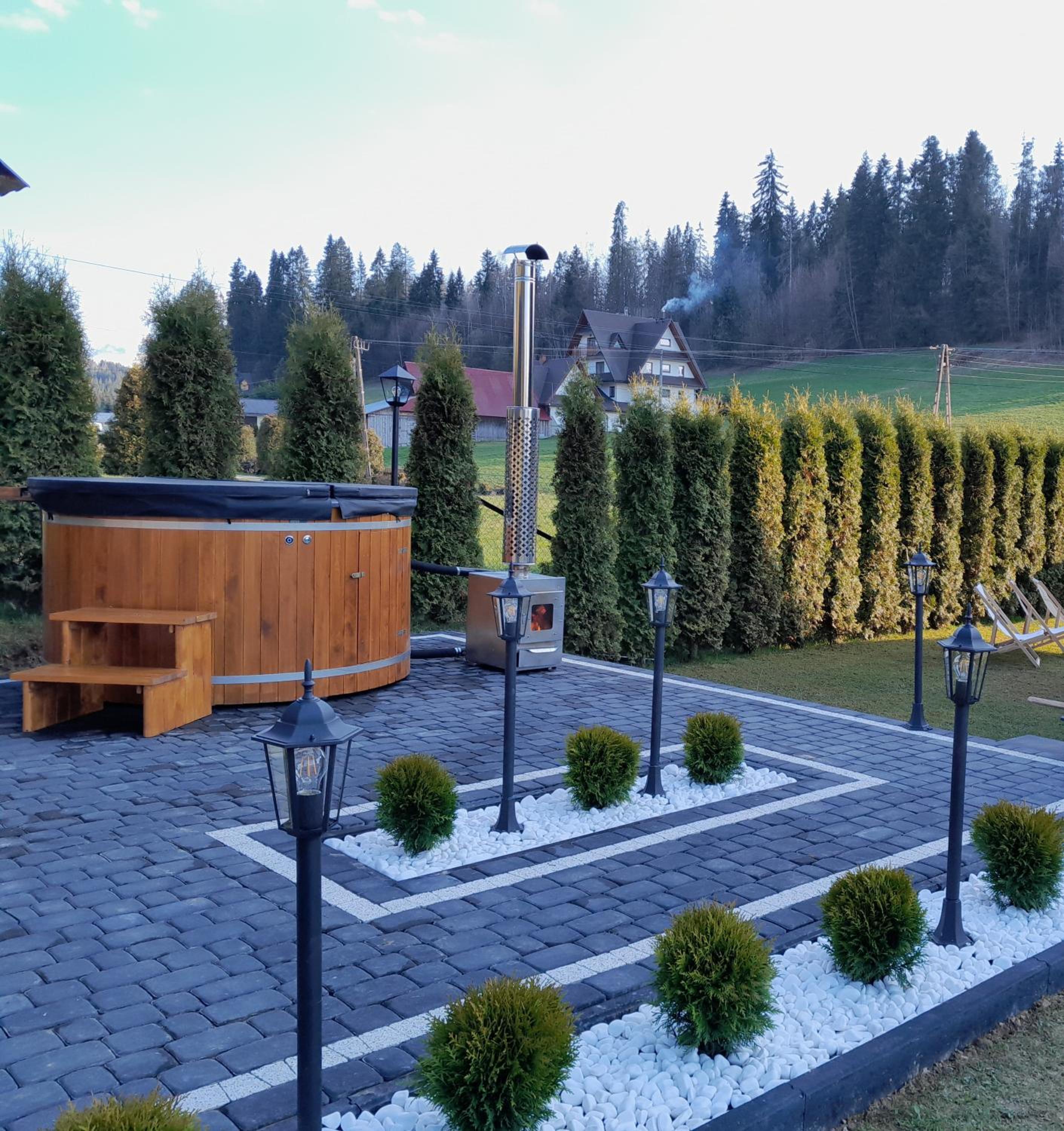 Gościniec Grandel domek z balią z jacuzzi i sauną
