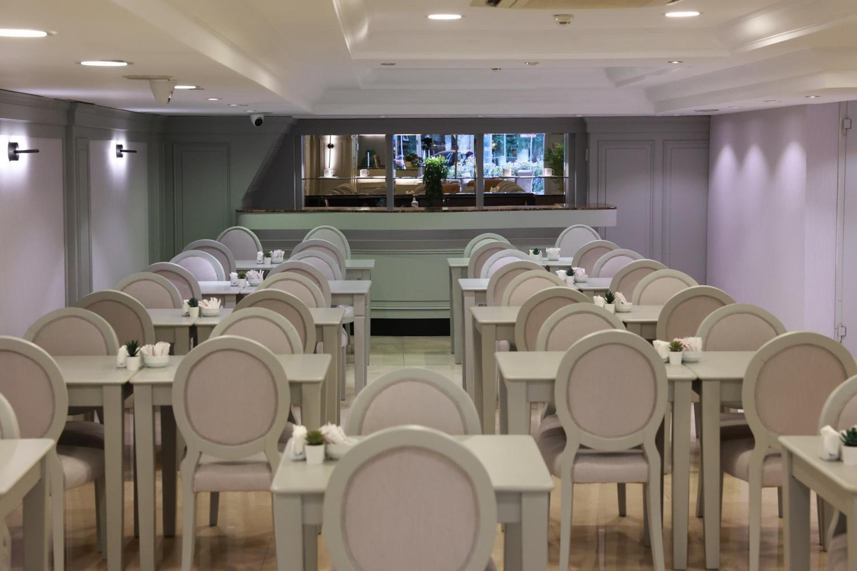 Nova Plaza Park Hotel - Image 29