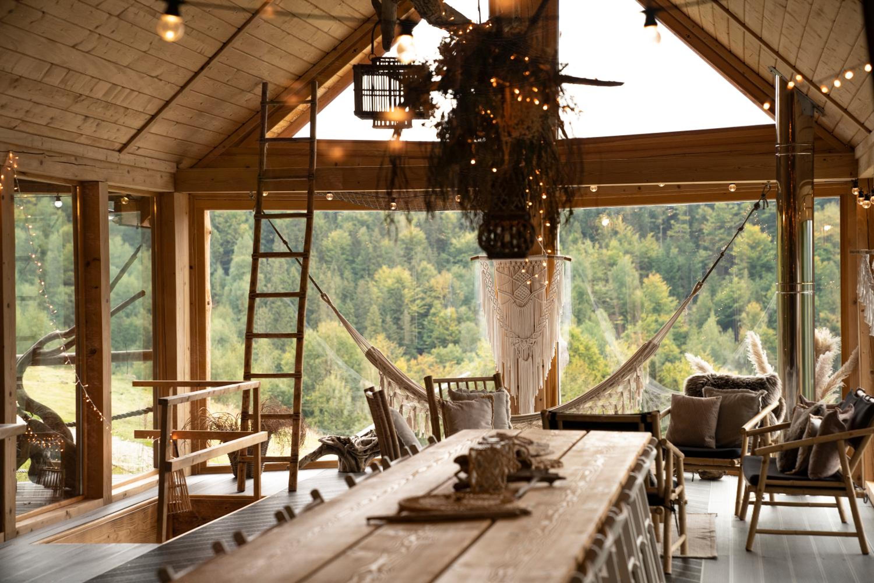 Górna Chata Mountains Chalet - Stable Cottage view 5