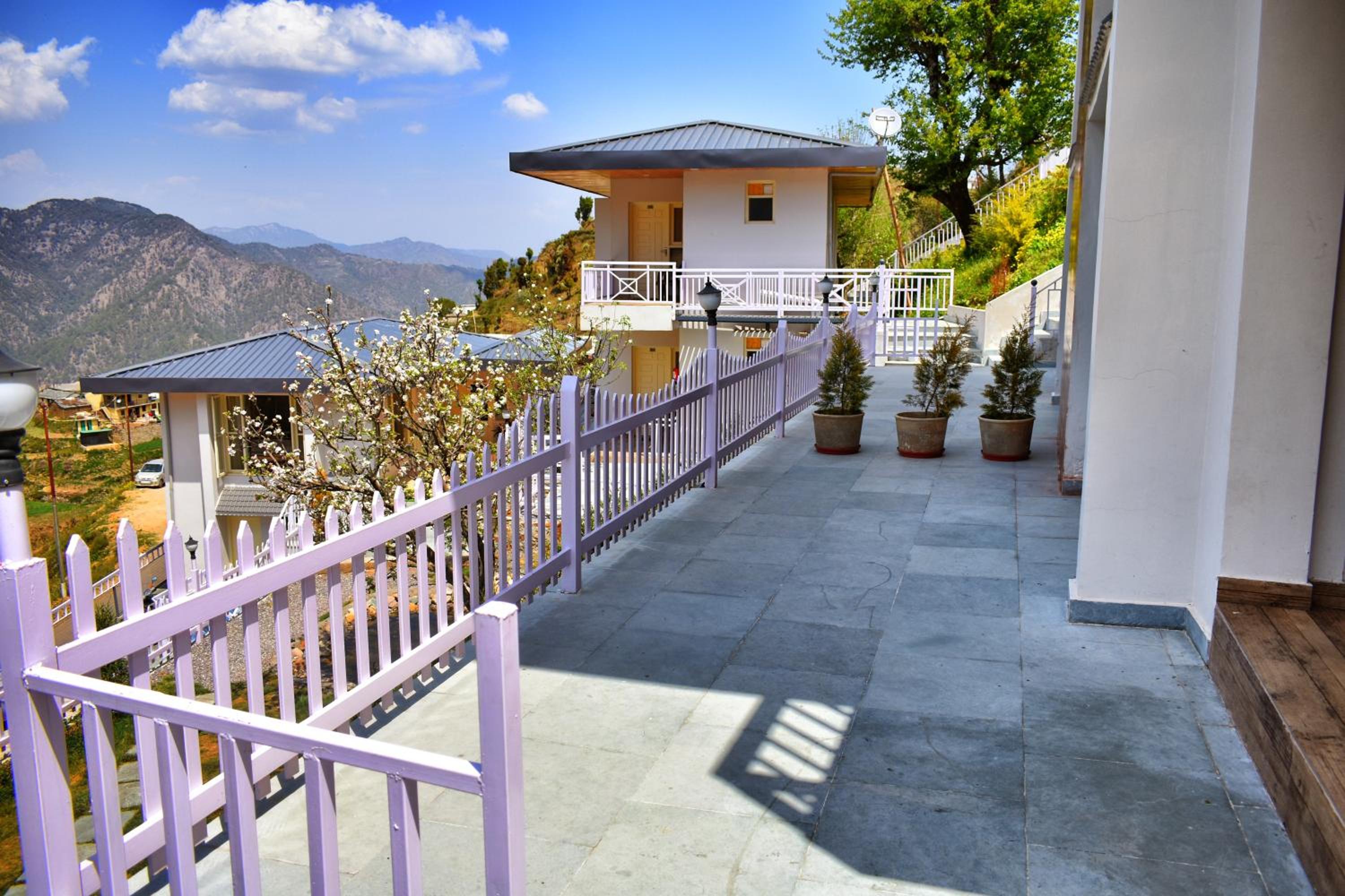 balcony