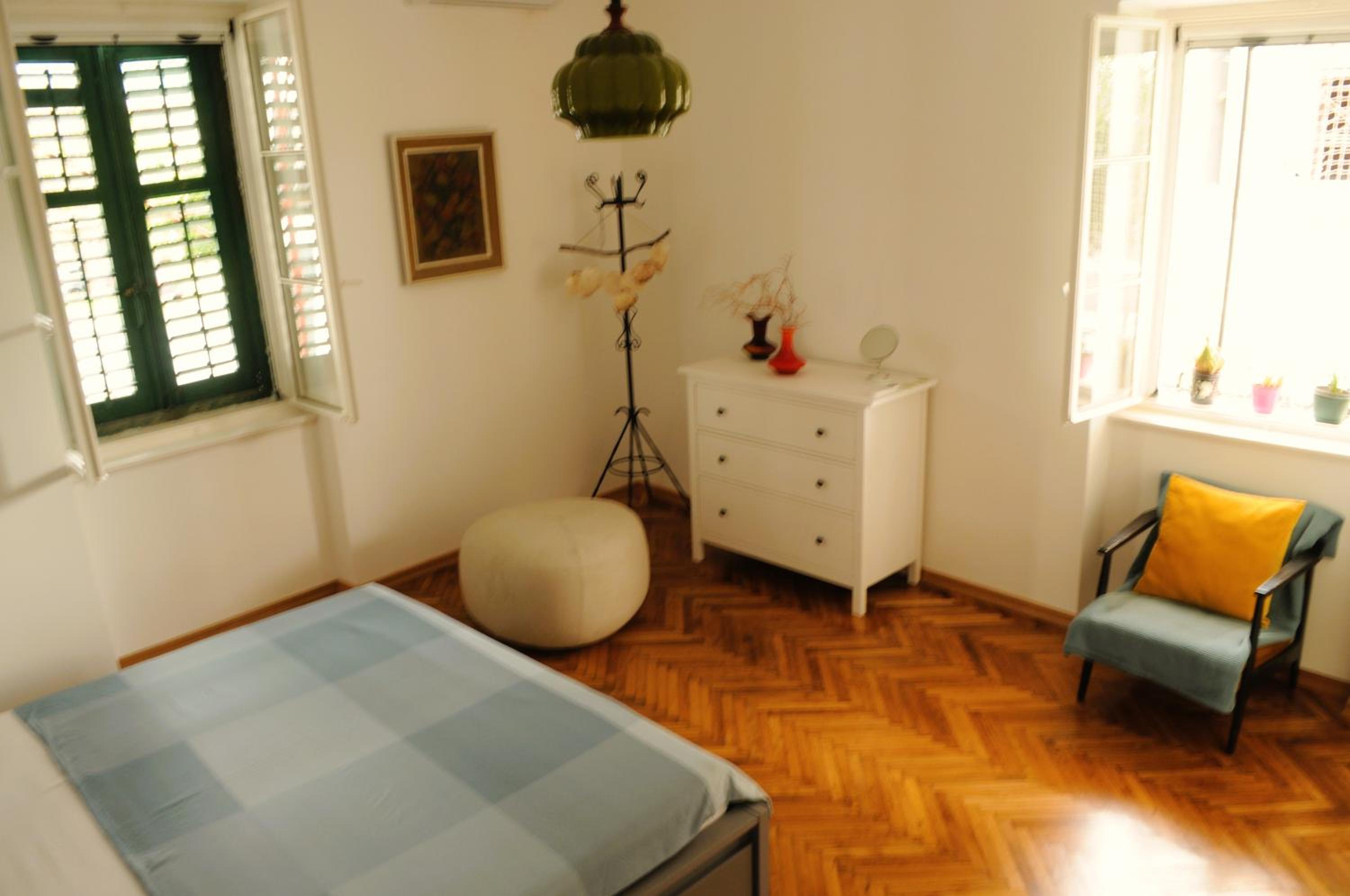 Nana's Place