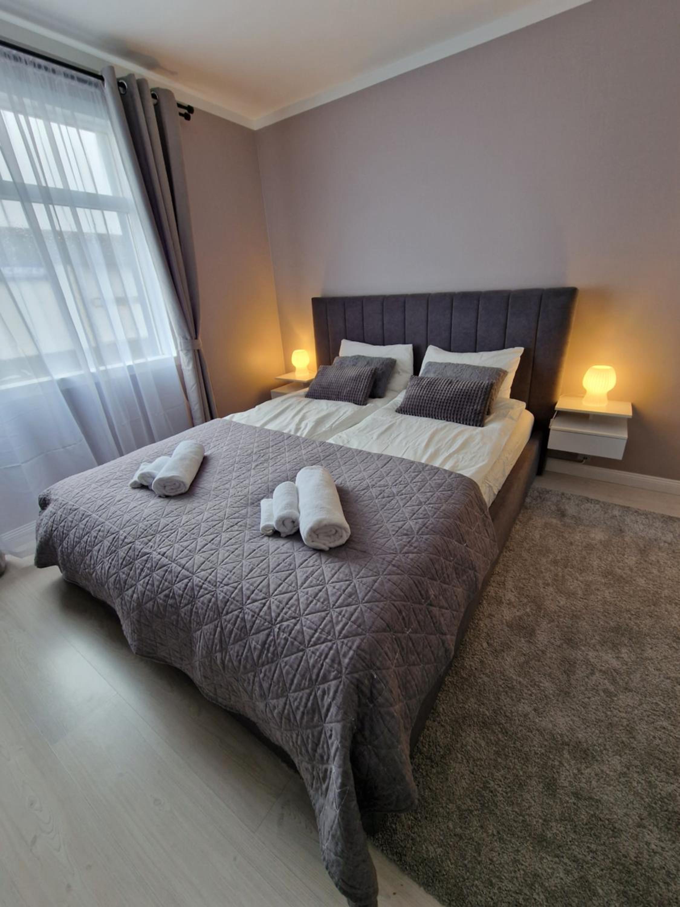 R&J Guesthouse Room