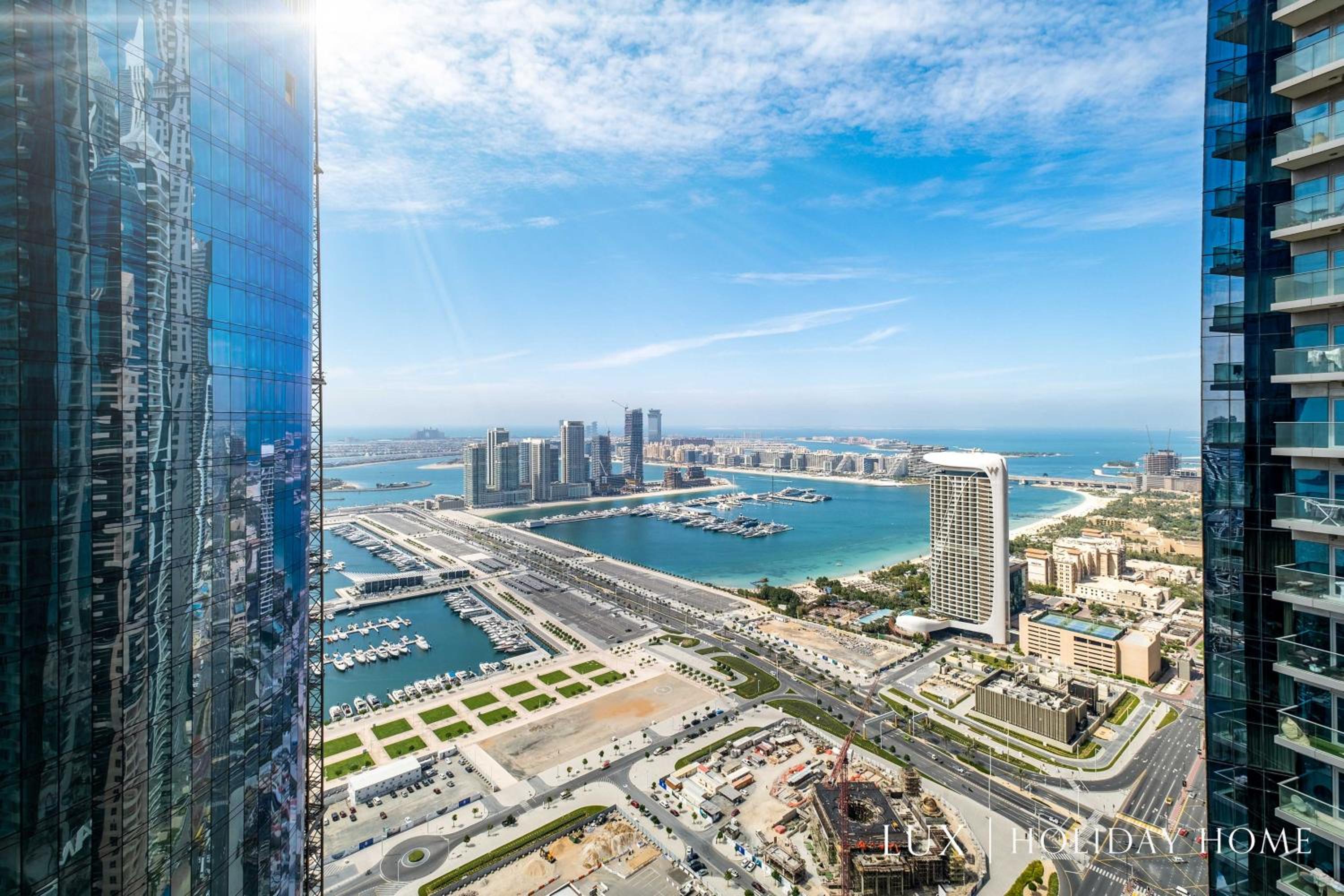 LUX Cayan Superior Suite 3 in Dubai Marina