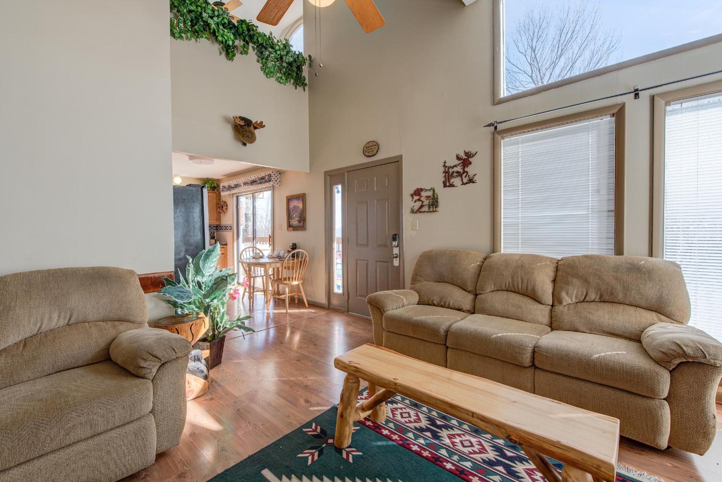 God's View, 2 Bedrooms, Pet Friendly, Mountain View, Hot Tub, Sleeps 4