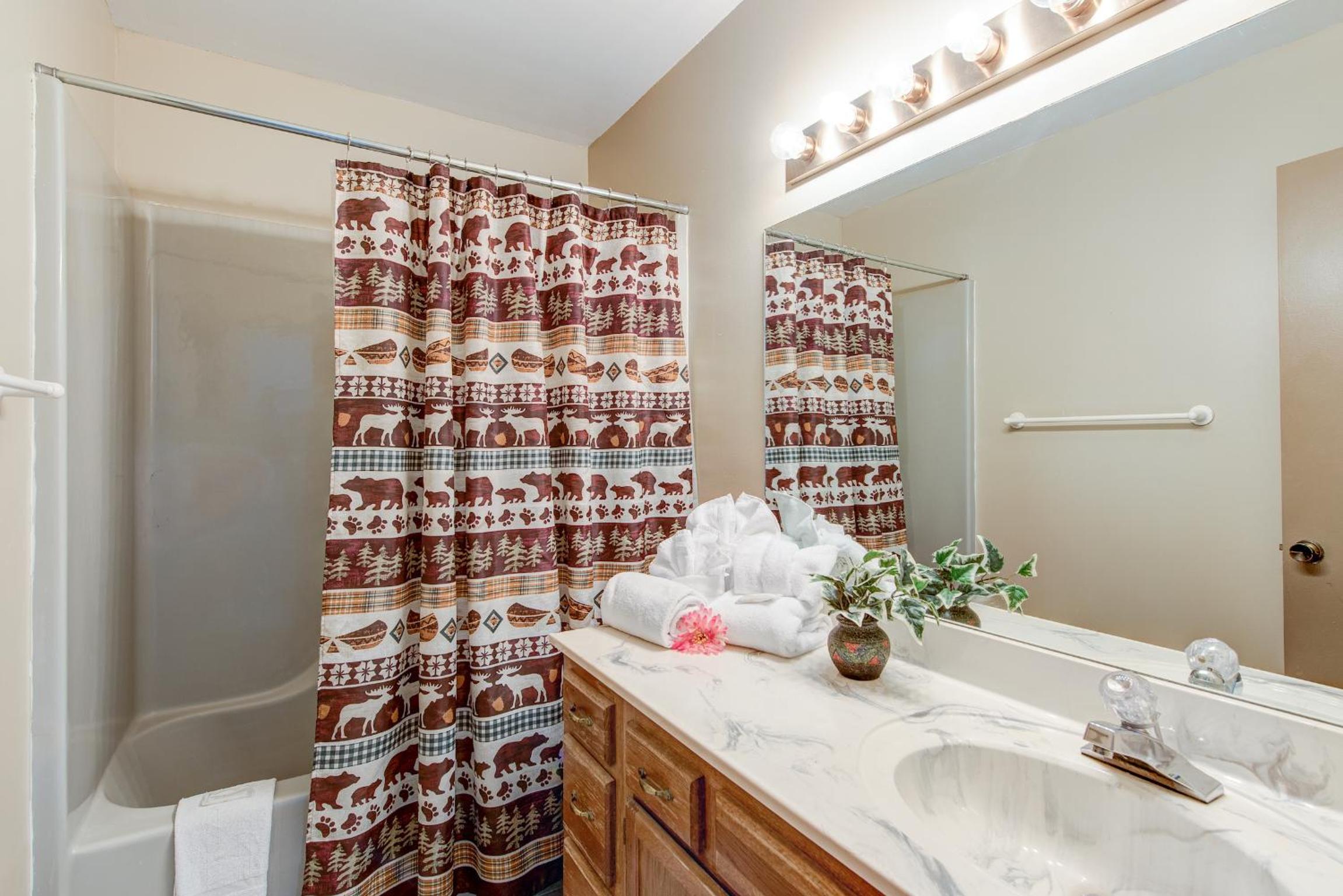 God's View, 2 Bedrooms, Pet Friendly, Mountain View, Hot Tub, Sleeps 4