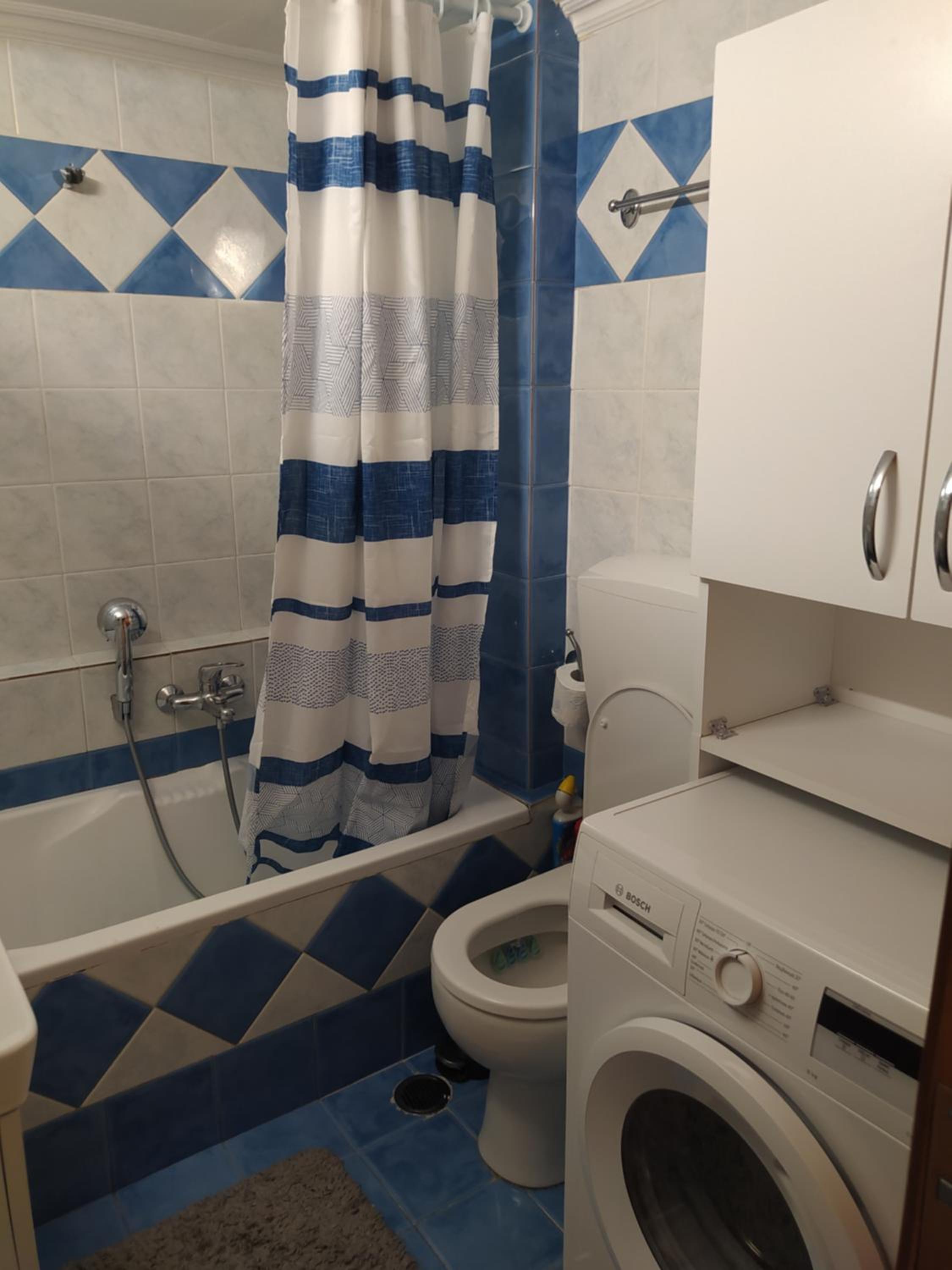 Marousi Comfy Apartment with balcony