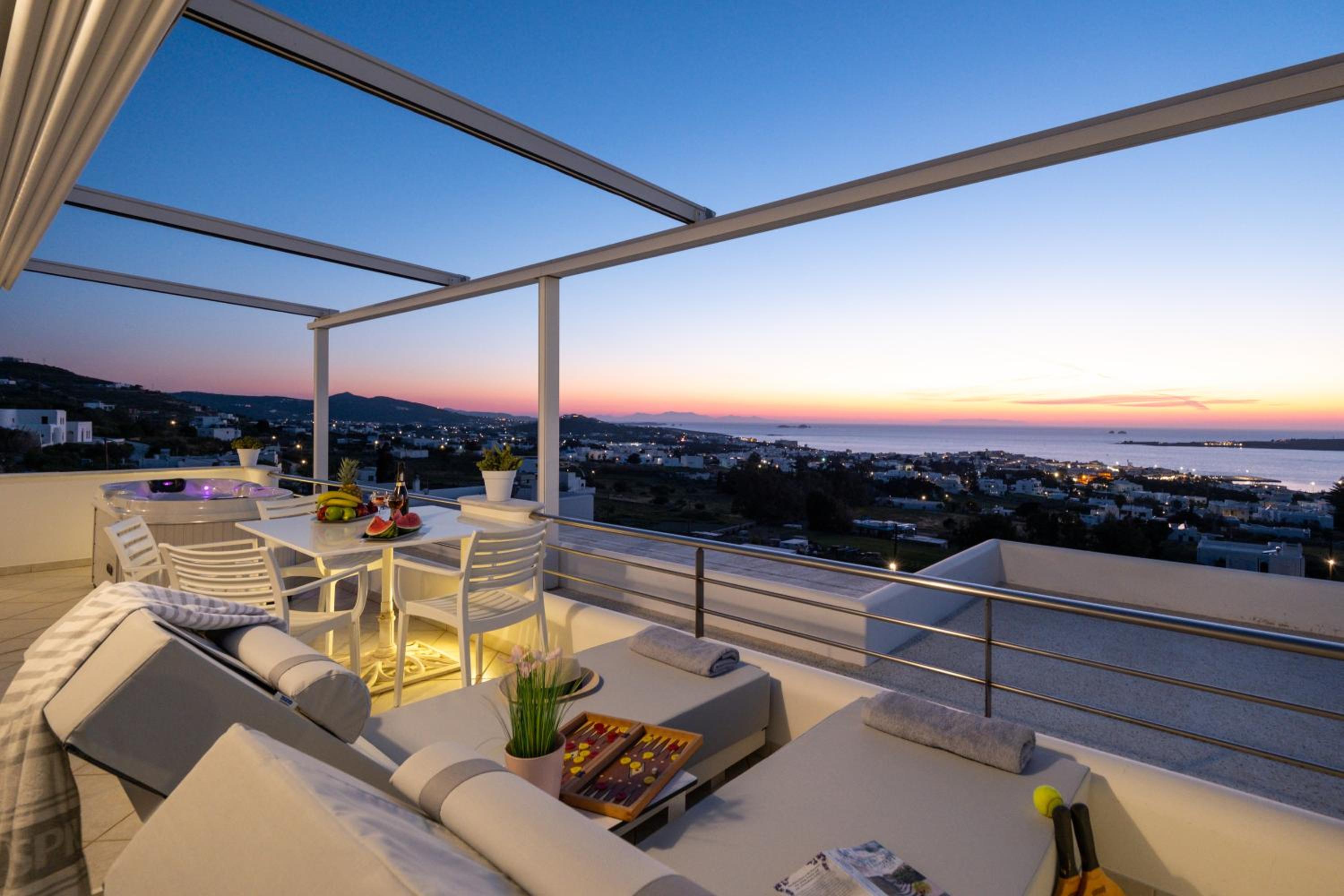 Panos Luxury Suite
